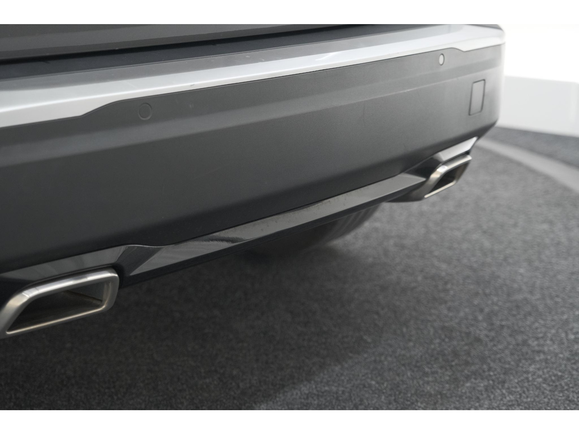 Peugeot 2008 PureTech 130 EAT8 Allure Pack | Stoelverwarming | Adaptieve Cruise Control | Camera