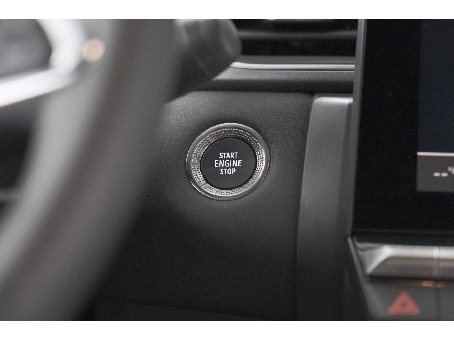 Renault Captur 1.6 E-Tech full hybrid 145 techno | Camera | Navigatie | Apple Carplay | Parkeersensoren