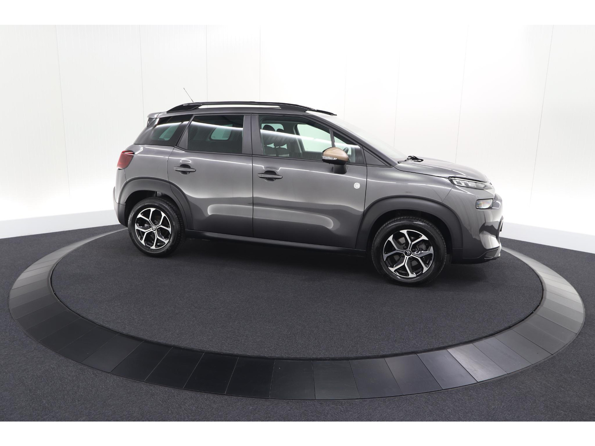 Citroen C3 Aircross PureTech 110 C-Series | Trekhaak | Navigatie | Parkeersensoren | Apple Carplay