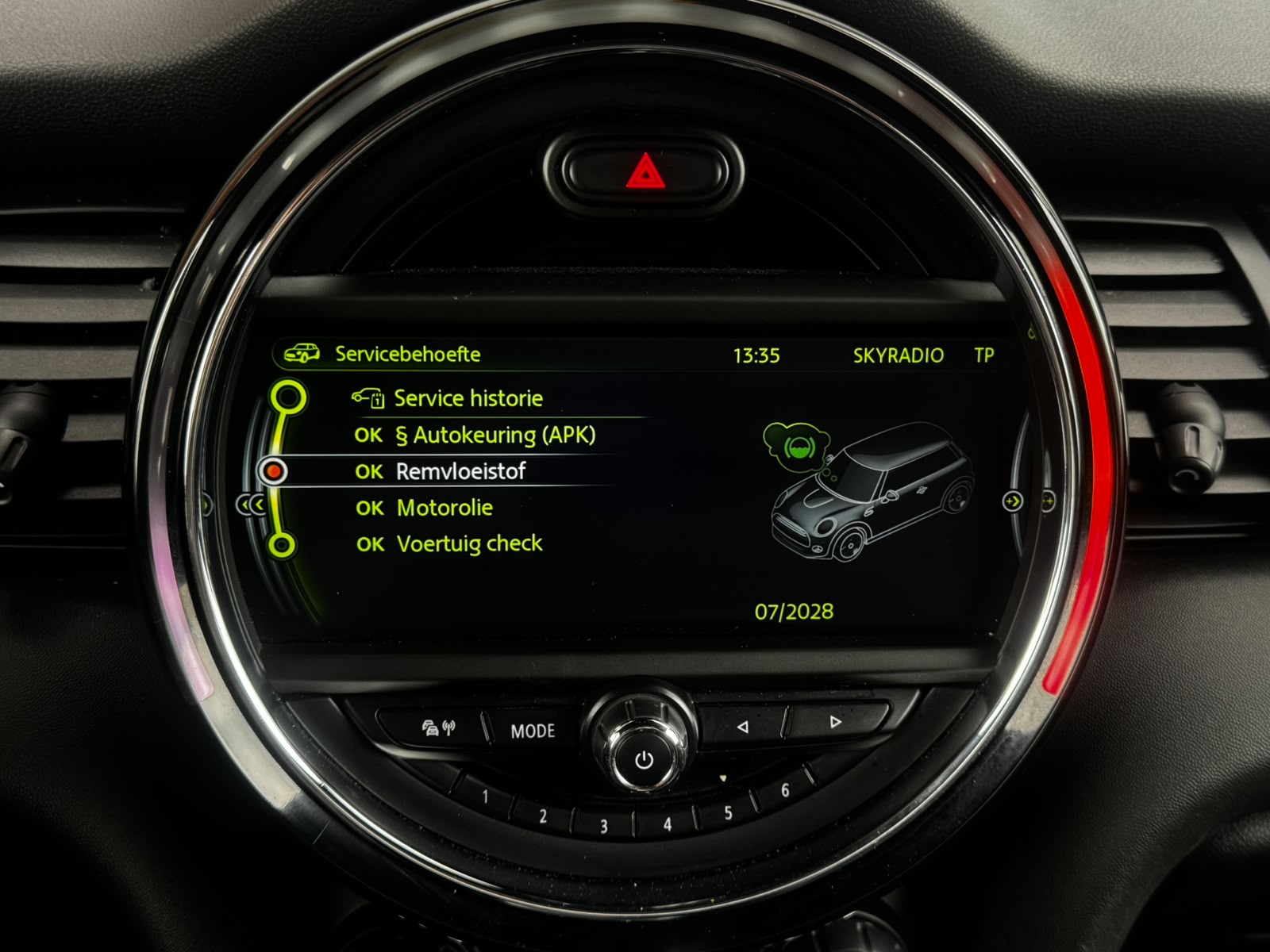 MINI Cooper S 2.0 192PK Chili Serious Business Head-UP Leer LED