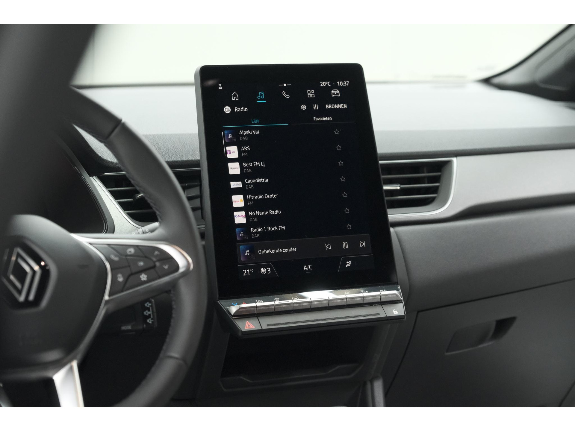 Renault Captur 1.6 E-Tech full hybrid 145 techno | NIEUW MODEL | Camera | Apple Carplay | Parkeersensoren | Keyless | LED