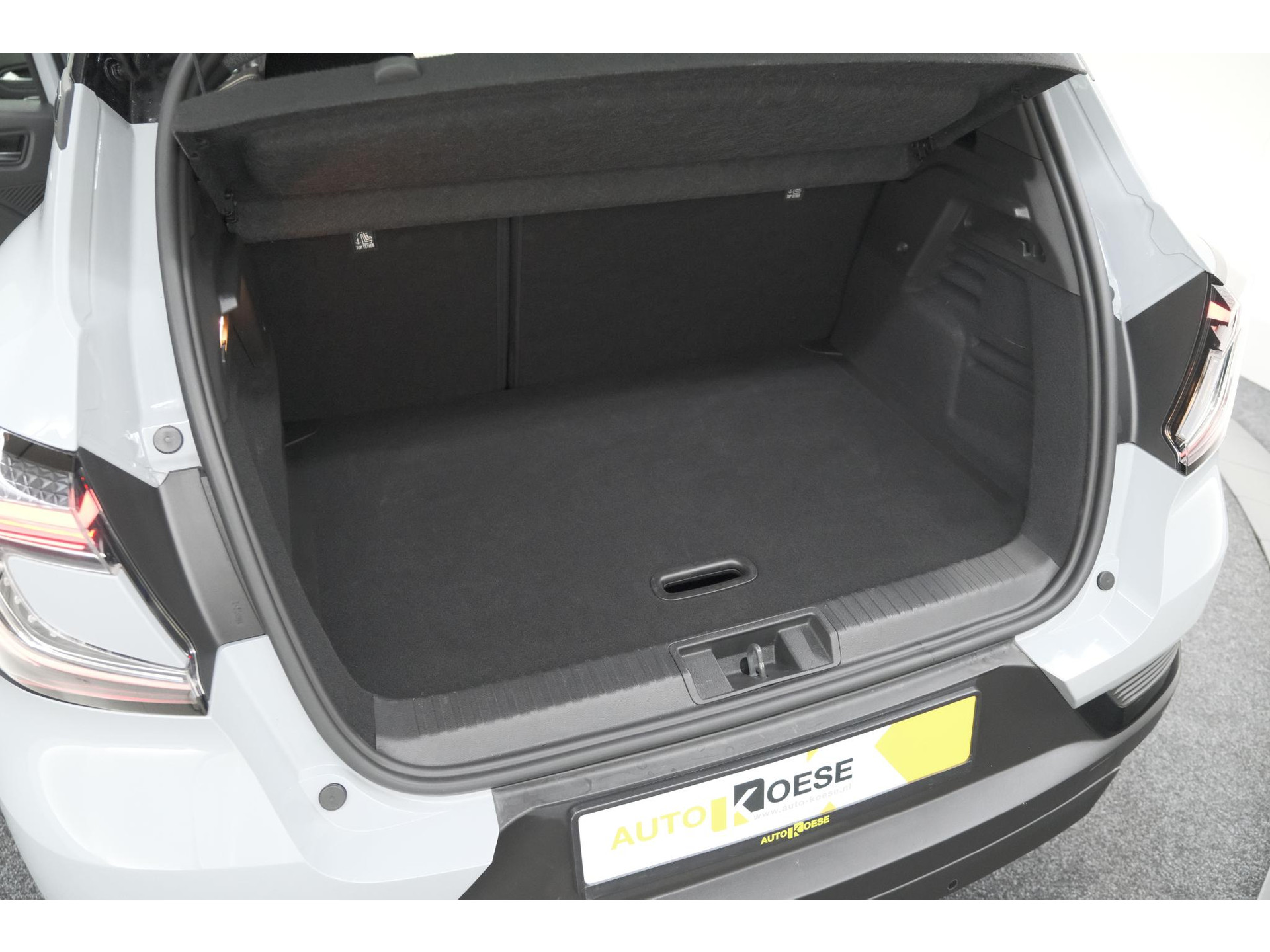 Renault Captur TCe 90 Techno | Nieuw Model | Camera | Harman Kardon | Apple Carplay | Parkeersensoren | 18 Inch Lichtmetalen Velgen