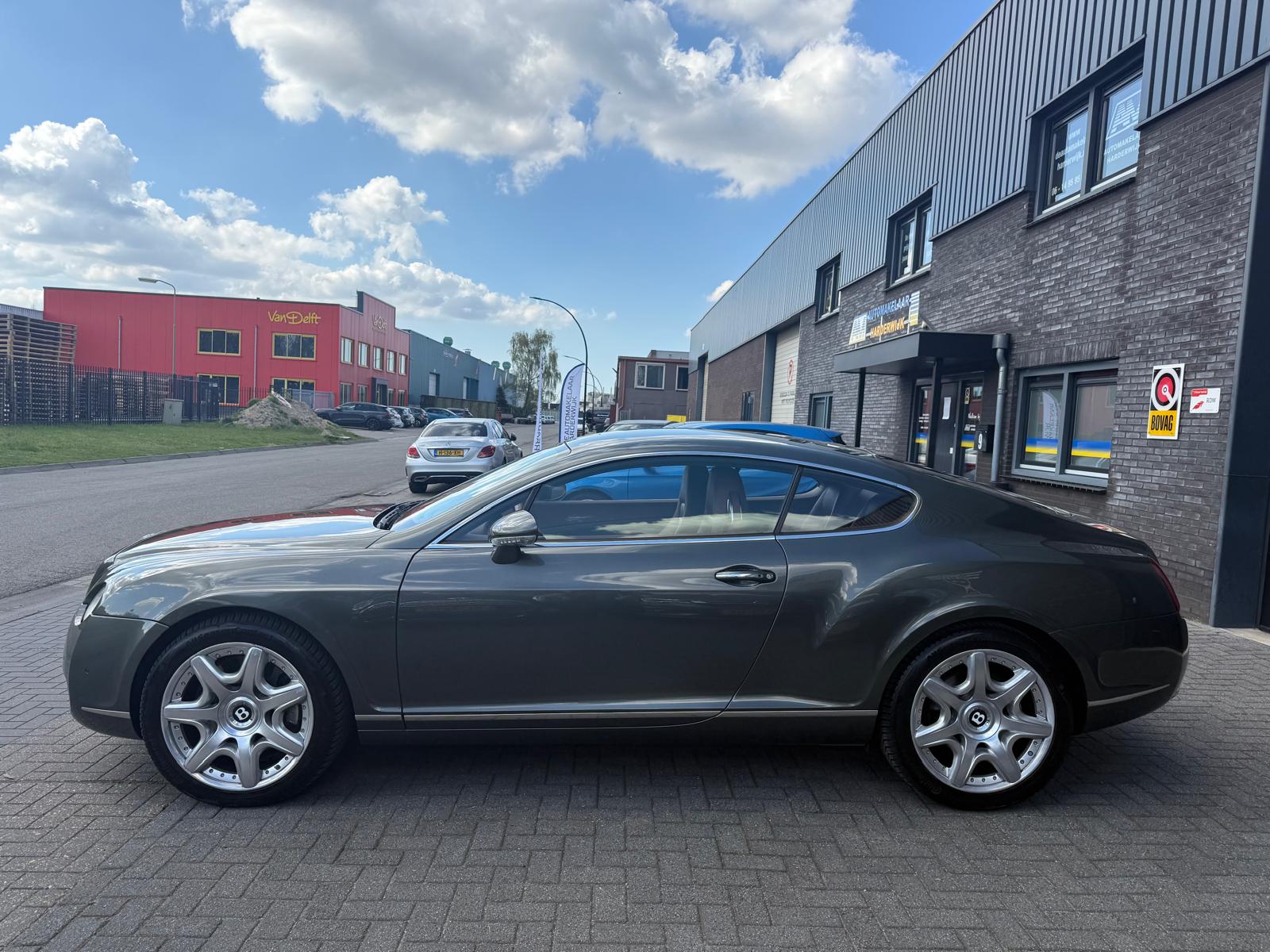 Bentley Continental GT 6.0 W12 | 2E EIGENAAR | 3/6/12MND GARANTIE | XENON | CRUISE | STOELVERWARMING | CLIMA | NAVI |
