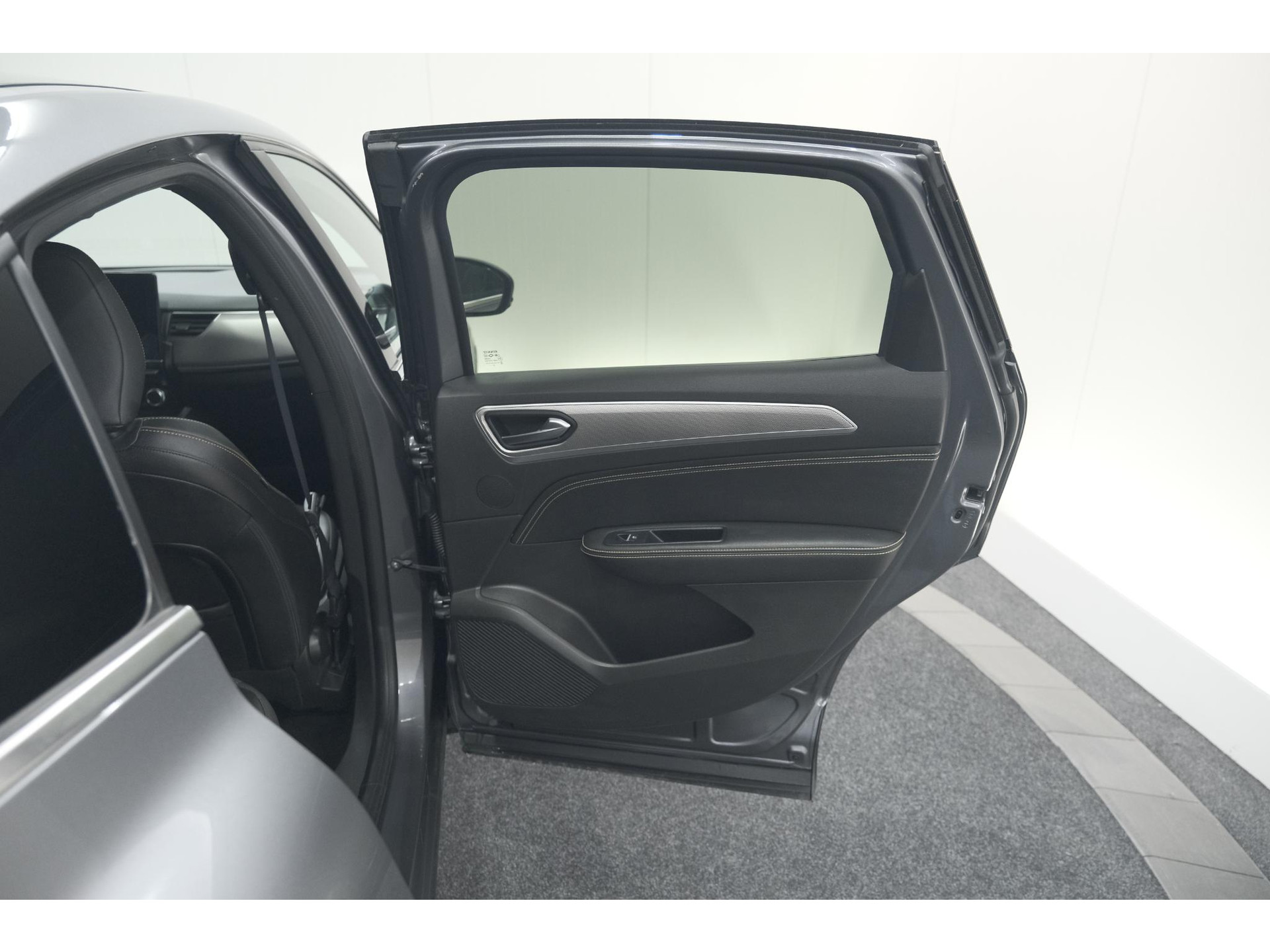 Renault Arkana Mild Hybrid 140 EDC Techno | 360 Camera | Dodehoekdetectie | Adaptieve Cruise Control