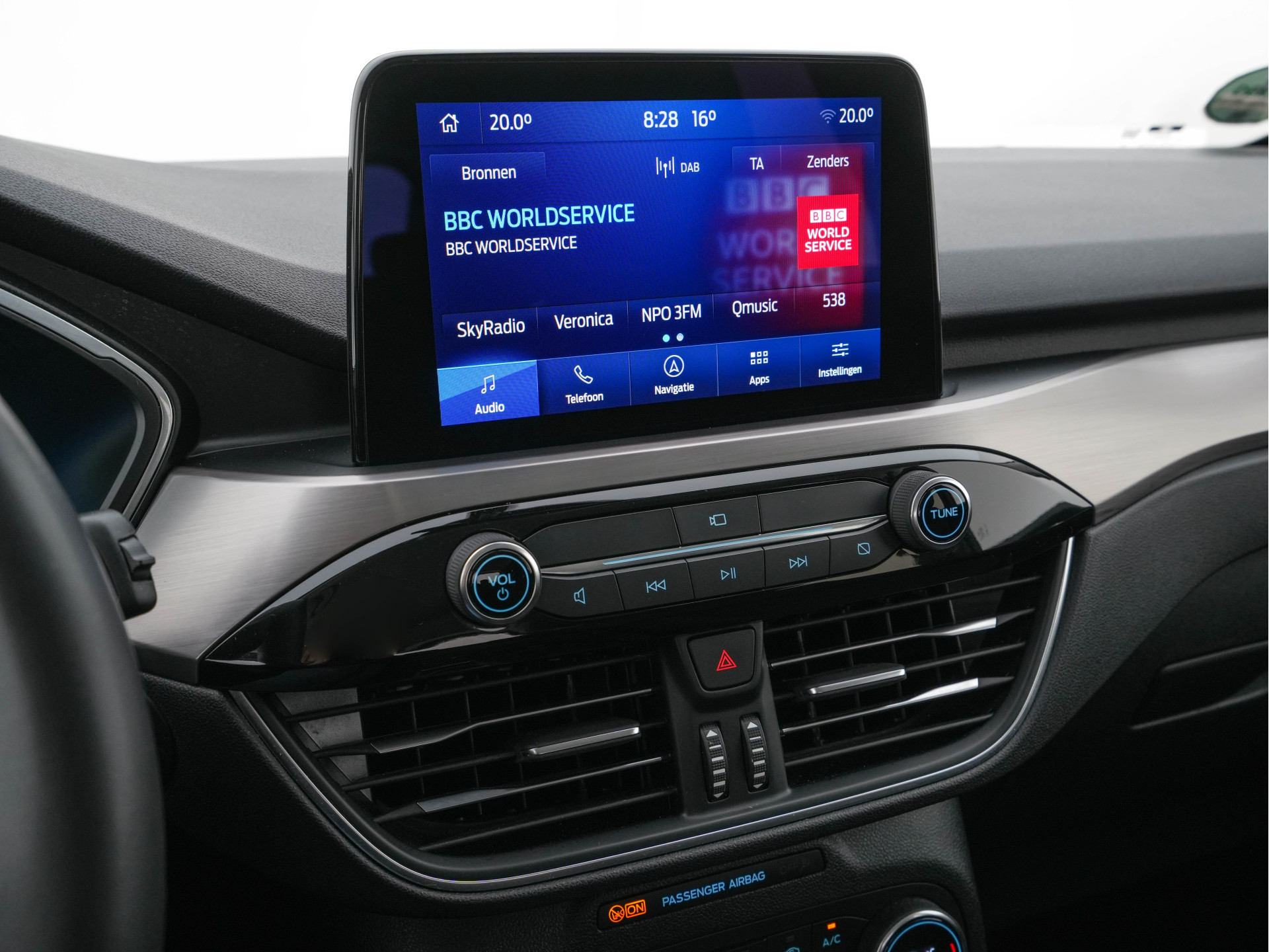 Ford Kuga 2.5 PHEV Titanium (INCL-BTW) *DIGI-COCKPIT | ADAPTIVE-CRUISE | BLINDSPOT | PARK-PILOT | CAMERA | NAVI-FULLMAP | HEATED-SEATS | COMFORT-SEATS | ECC | CARPLAY | PDC | DAB | LANE-ASSIST | 17''ALU*