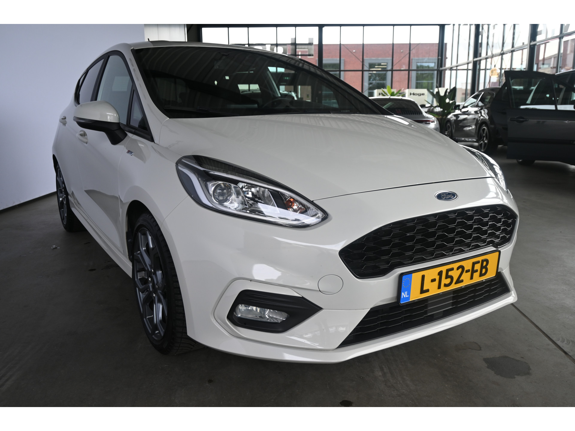 Ford Fiesta 1.0 EcoBoost ST-Line Navigatie Stuur/Stoelverwarming LED Carplay Rijklaarprijs! Inruil Mogelijk!