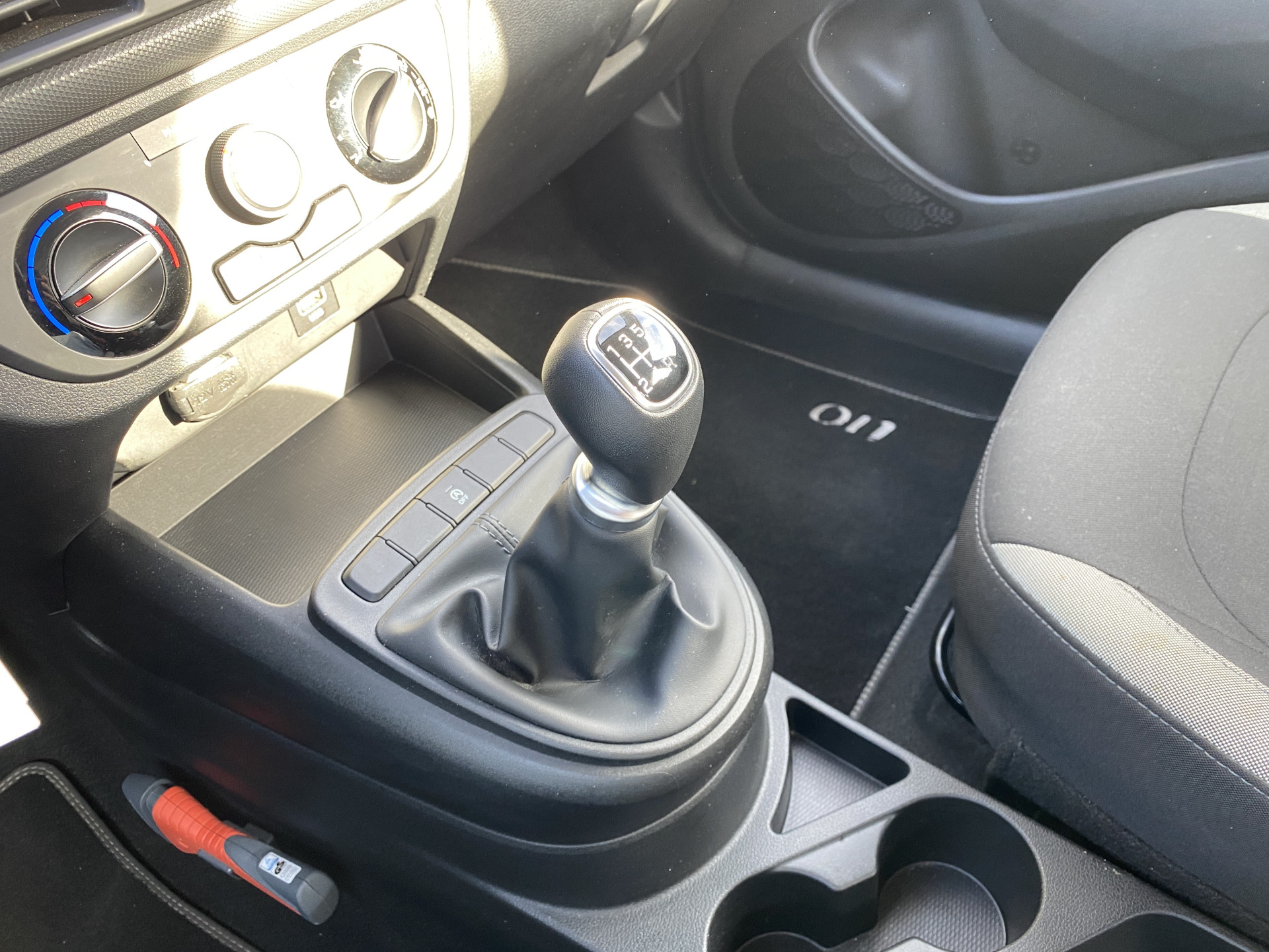 Hyundai i10 1.0 Comfort | 1e eigenaar | airco | apple carplay | cruise control | all season banden | dab | apk t/m 6-2028