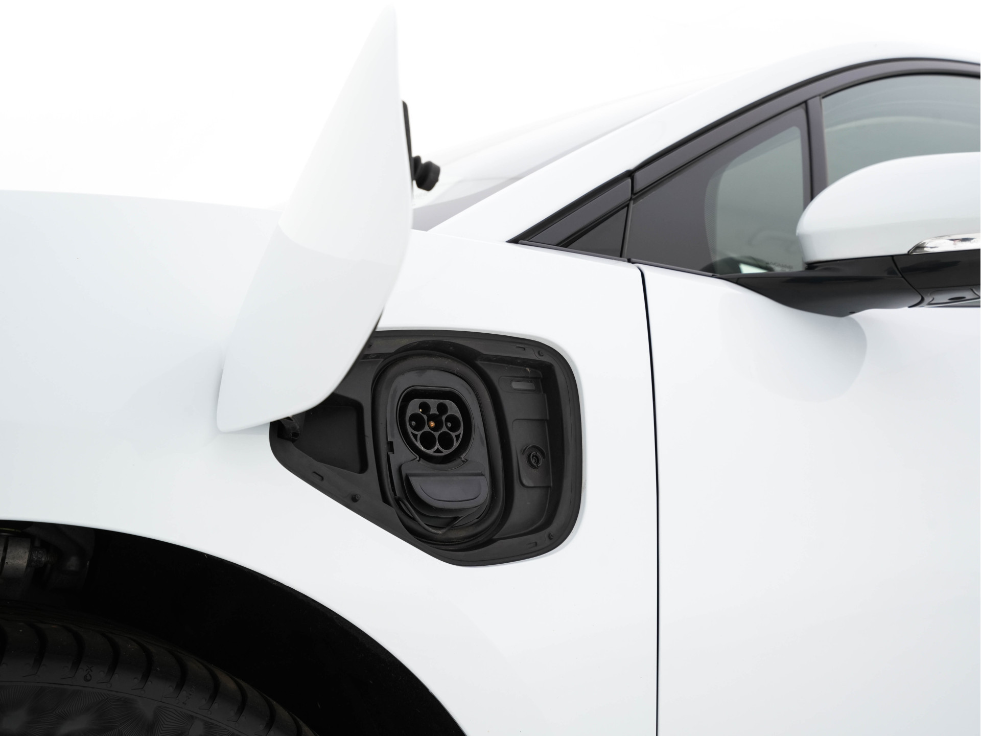 Jaguar I-PACE EV400 HSE First Edition AWD {SOH-91%} (INCL-BTW) Aut. *DIGI-COCKPIT | MATRIX-LED | MICROFIBRE | MERIDIAN-AUDIO | SURROUND-VIEW | KEYLESS | LANE-ASSIST | BLIND-SPOT | CRUISE | DAB | MEMORY-PACK | CCS-FASTLOADER | SPORT-SEATS | 22"