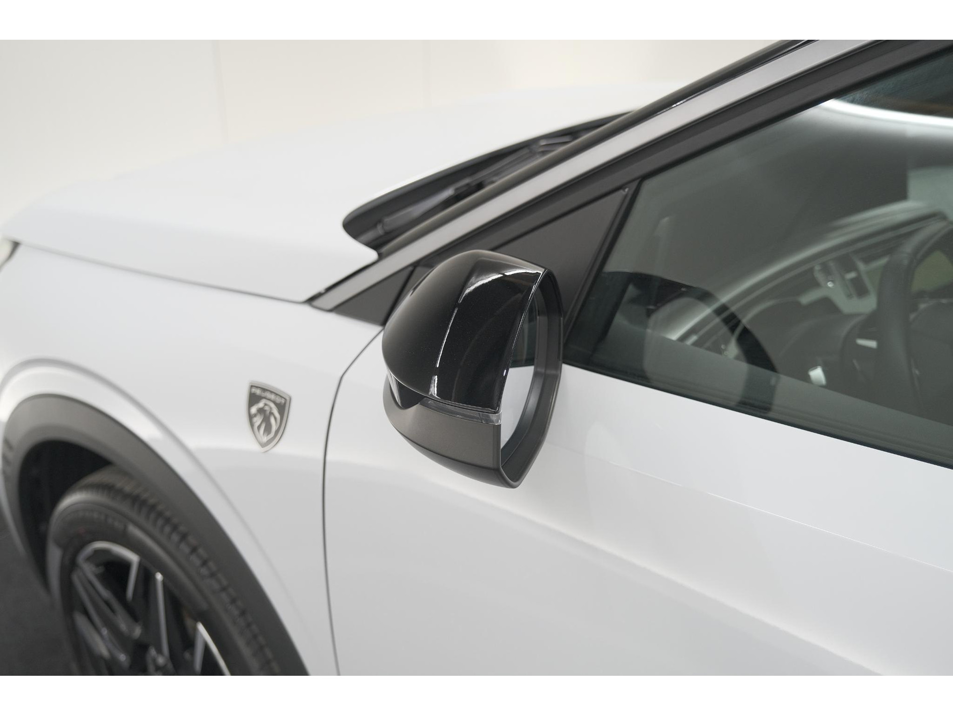 Peugeot 3008 1.2 Hybrid 136 GT | Elektrische Kofferklep | Camera | Adaptieve Cruise Control | Apple CarPlay