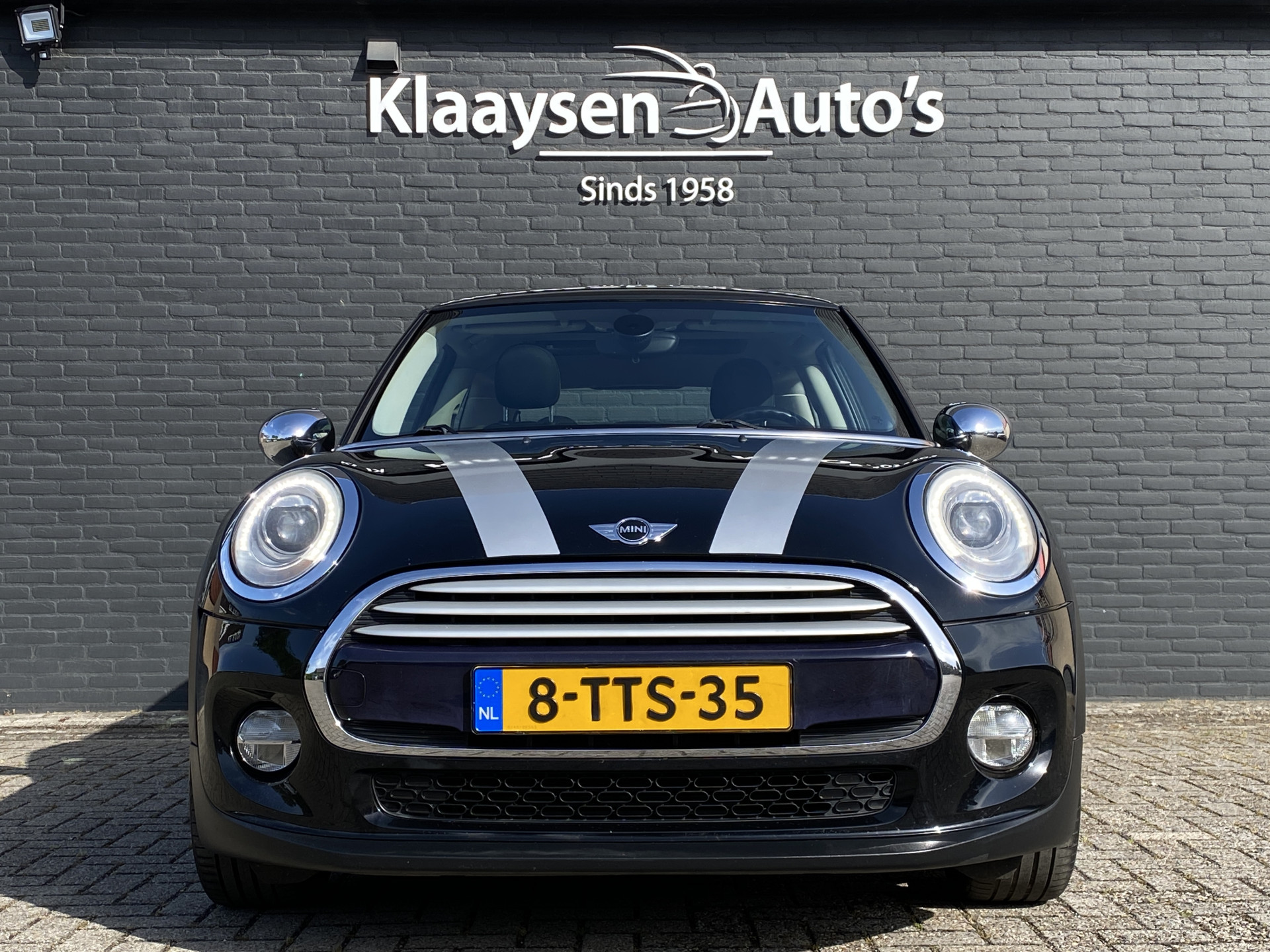 MINI Mini 1.5 Cooper Pepper 136 pk | navigatie | panoramadak | bluetooth | cruise control | chromen details | trekhaak