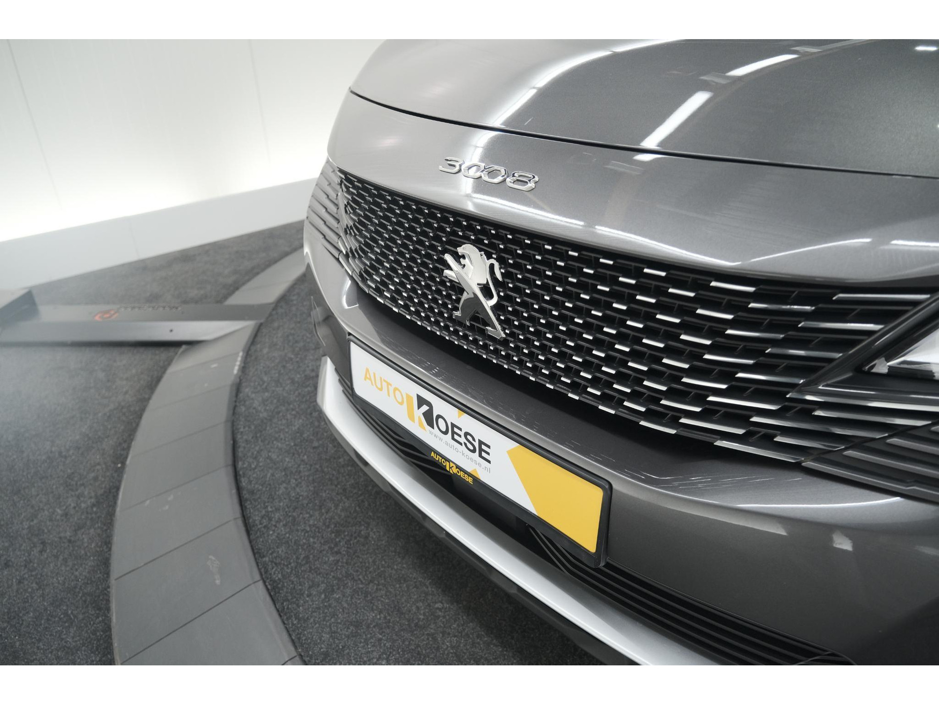 Peugeot 3008 HYbrid4 300 GT | Elektrisch Panoramadak | Dodehoekdetectie | Camera | Navigatie