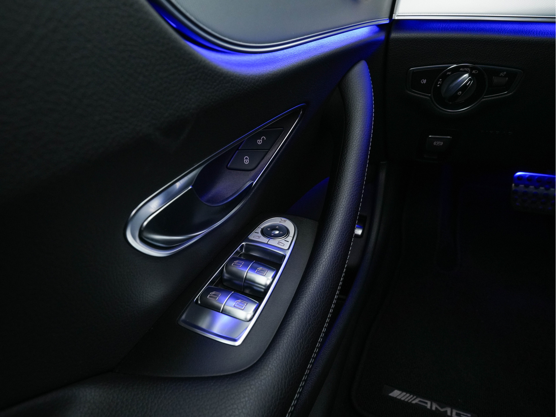 Mercedes-Benz E-klasse Coupé 400 AMG-Sportpack 4Motion Premium Plus Aut. *PANO | LEATHER | BURMESTER-AUDIO | WIDESCREEN-COCKPIT |  FULL-LED | NAVI-FULLMAP | CAMERA | SHIFT-PADDLES | CRUISE | AMBIENT-LIGHT | SPORT-SEATS | 19"ALU*