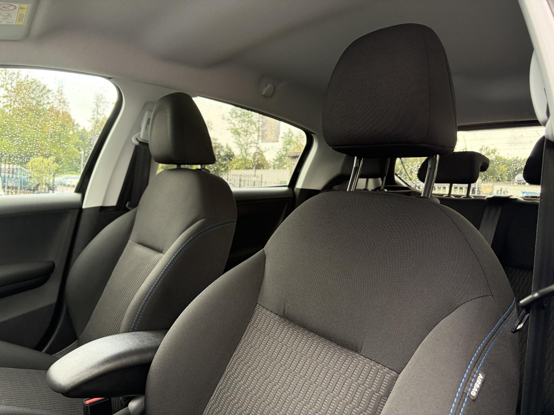 Peugeot 208 1.2 PureTech Signature ✓Net beurt gahad✓Navi✓Carplay✓Lm velgen✓Airco✓Cruise✓5 Deurs✓Pdc✓5 Deurs✓Lm velgen✓N.A.P✓Apk tot 04-2027