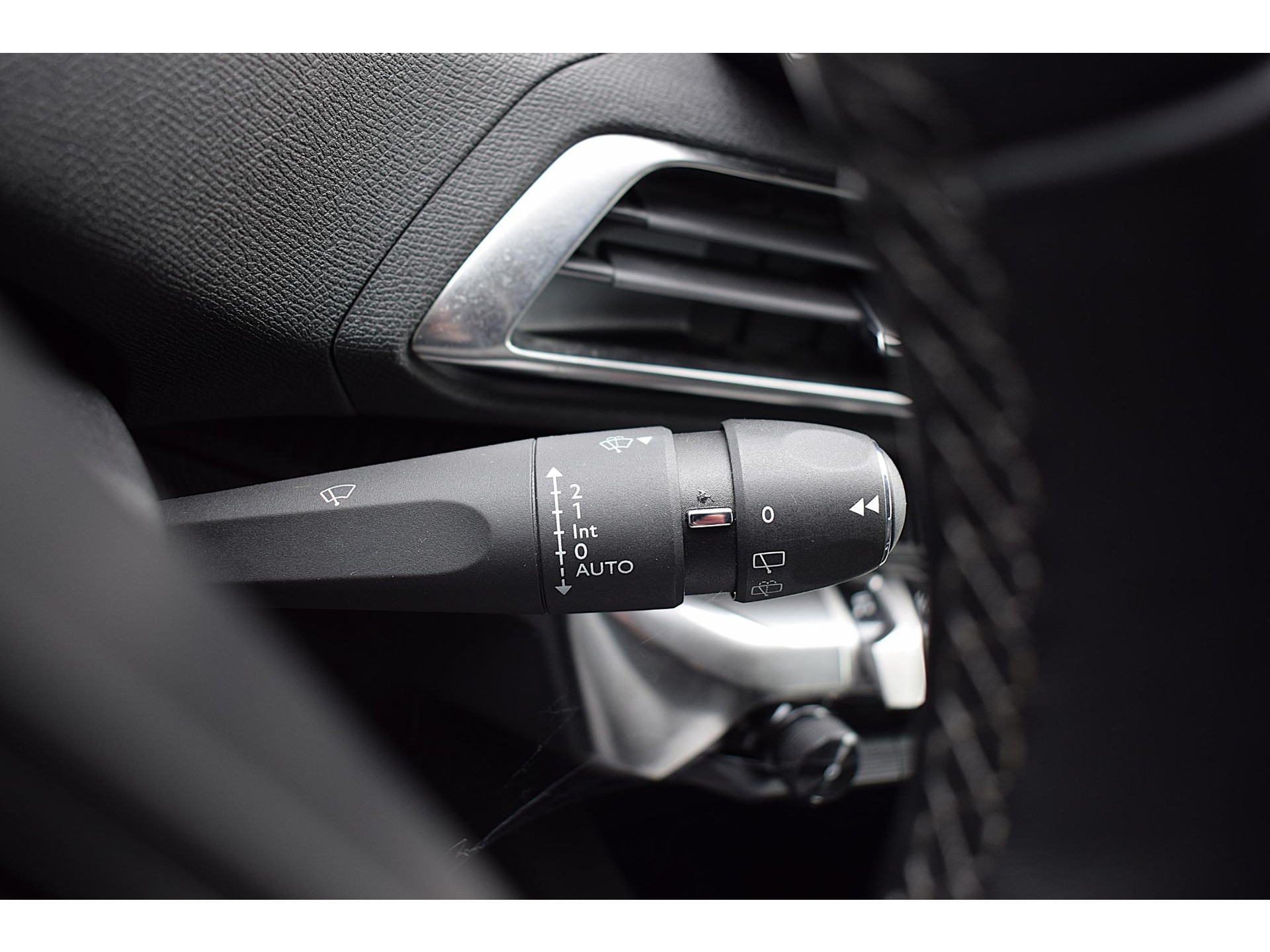 Peugeot 3008 1.2 PureTech Allure | Half Leer | Camera | HUD | Apple CarPlay