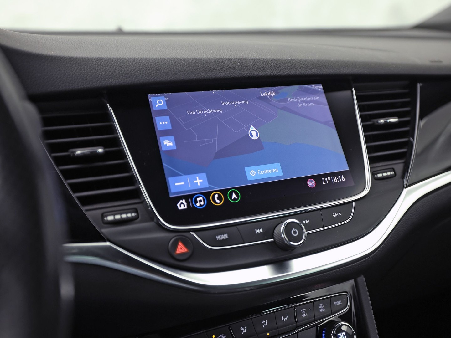 Opel Astra Sports Tourer 1.4 Ultimate 145Pk Automaat (VIRTUAL COCKPIT, APPLE CARPLAY, GROOT NAVI, LEDER/ALCANTARA, CAMERA, SPORTSTOELEN, GETINT GLAS, ZWART HEMEL, ADAPTIVE CRUISE, NIEUWSTAAT)
