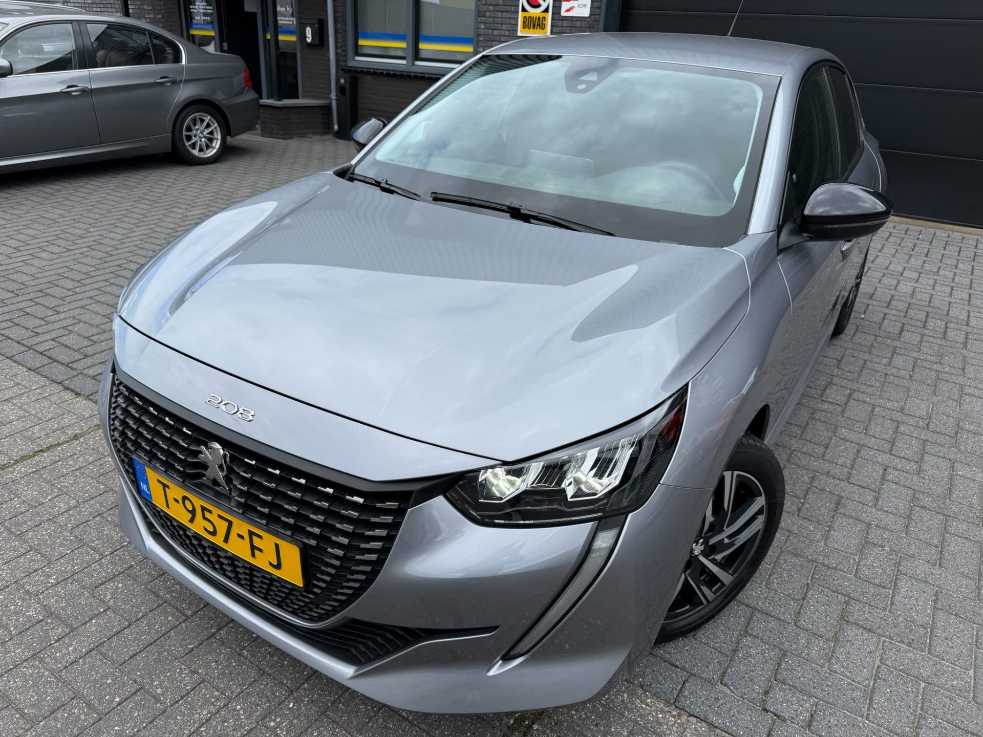 Peugeot 208 75PK Style | 1E EIGENAAR | 3/6/12MND GARANTIE| LED | CARPLAY | NAVI | CRUISE | CLIMA | LMV |