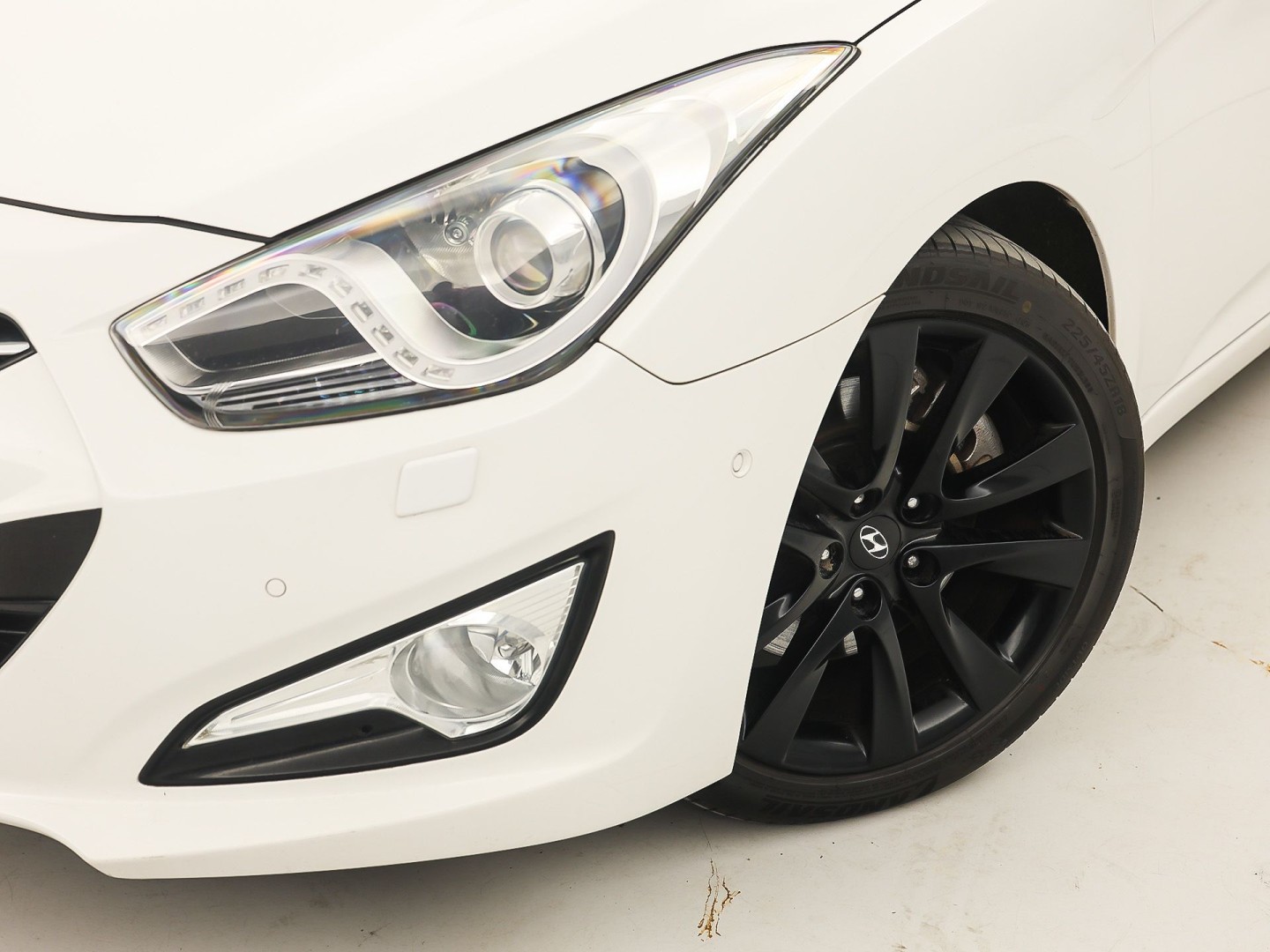Hyundai i40 Wagon 2.0 GDI i-Catcher 177Pk Automaat (PANORAMADAK, NAVIGATIE, CAMERA, GETINT GLAS, STOELVERWARMING, ELEK SPORTSTOELEN, CRUISE, XENON, NIEUWSTAAT)