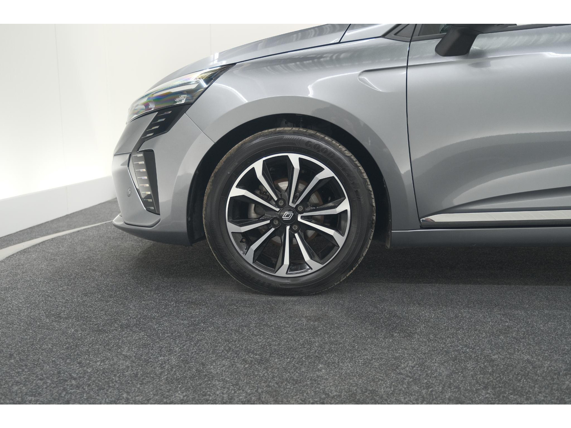 Renault Clio TCe 90 GPF techno | 360 Camera | Dodehoekdetectie | Adaptieve Cruise Control
