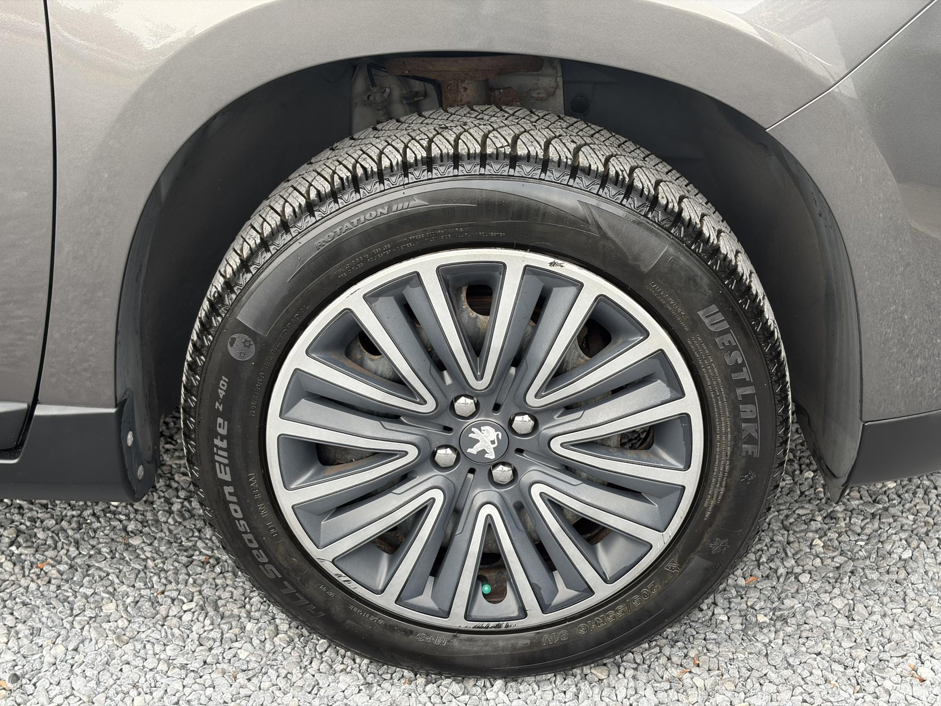 Peugeot 2008 1.2 PureTech Blue Lion 2e Eigenaar,Navi,Trekhaak,Airco,Cruise,Pdc,N.A.P,Weinig km,Zeer Zuinig,Apk tot 03-2027