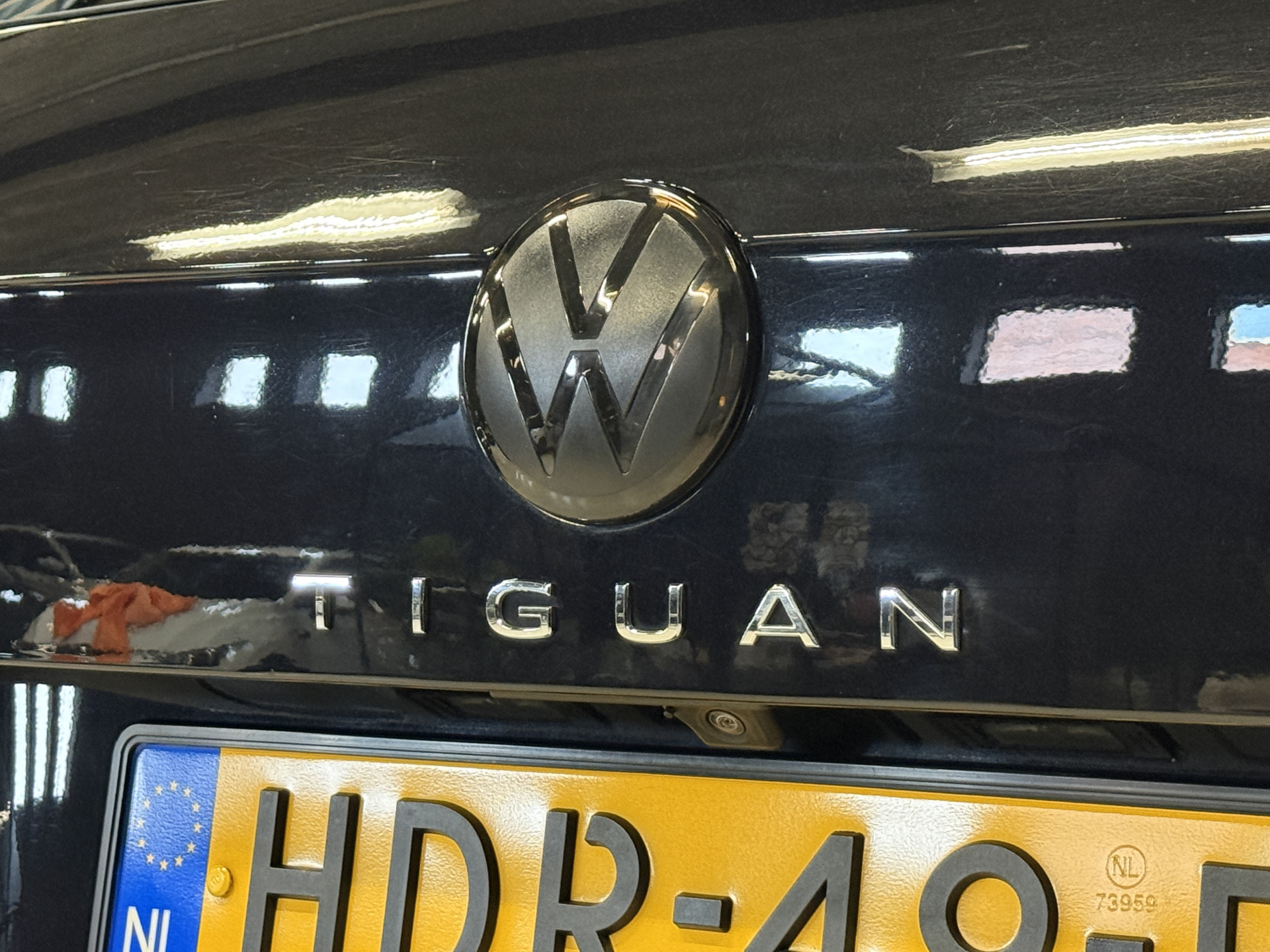 Volkswagen Tiguan 1.4 TSI eHybrid R-Line Business+ | Camera | Stoelverwarming | Dodehoeksensoren