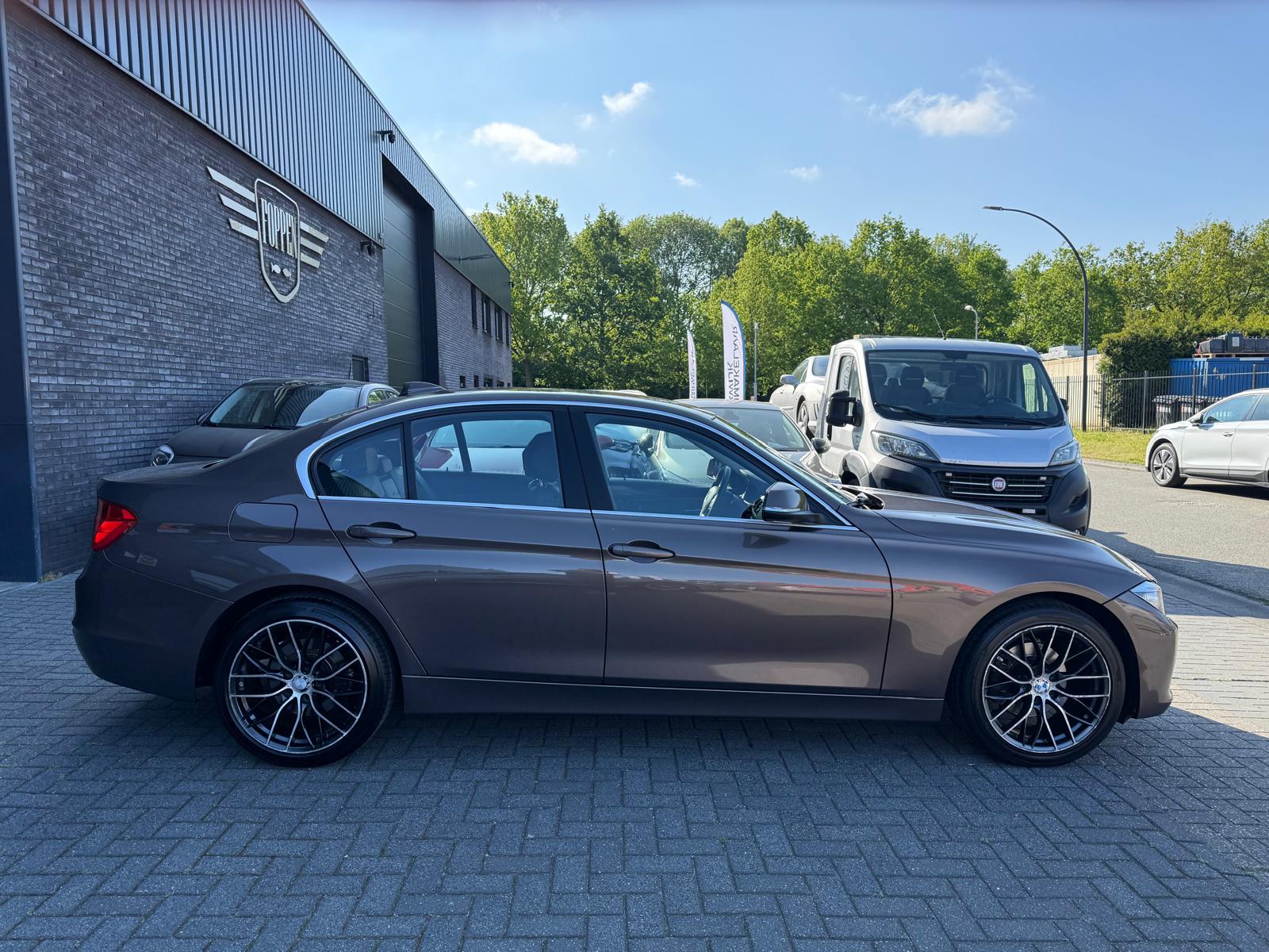 BMW 3-serie 316i Executive | 3/6/12MND GARANTIE | AUTOMAAT | CRUISE | NAVI | ELECRAMEN | CLIMA | LED |