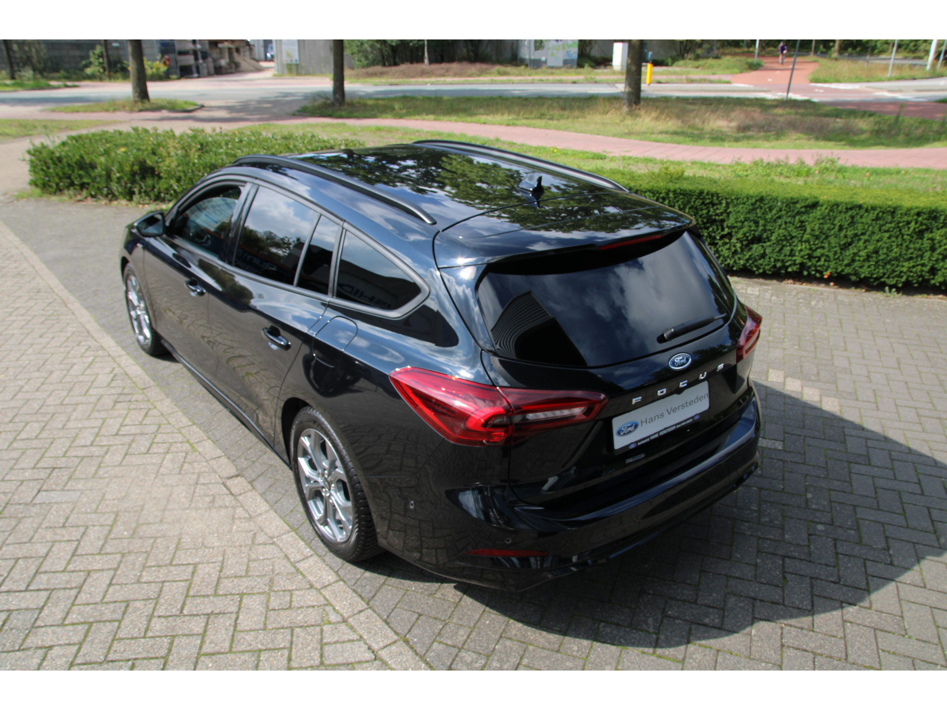 Ford Focus Wagon 1.0 EcoBoost 155 PK AUT. Hybrid ST Line X TREKHAAK AFNEEMBAAR | WINTER-PACK | HEAD-UP