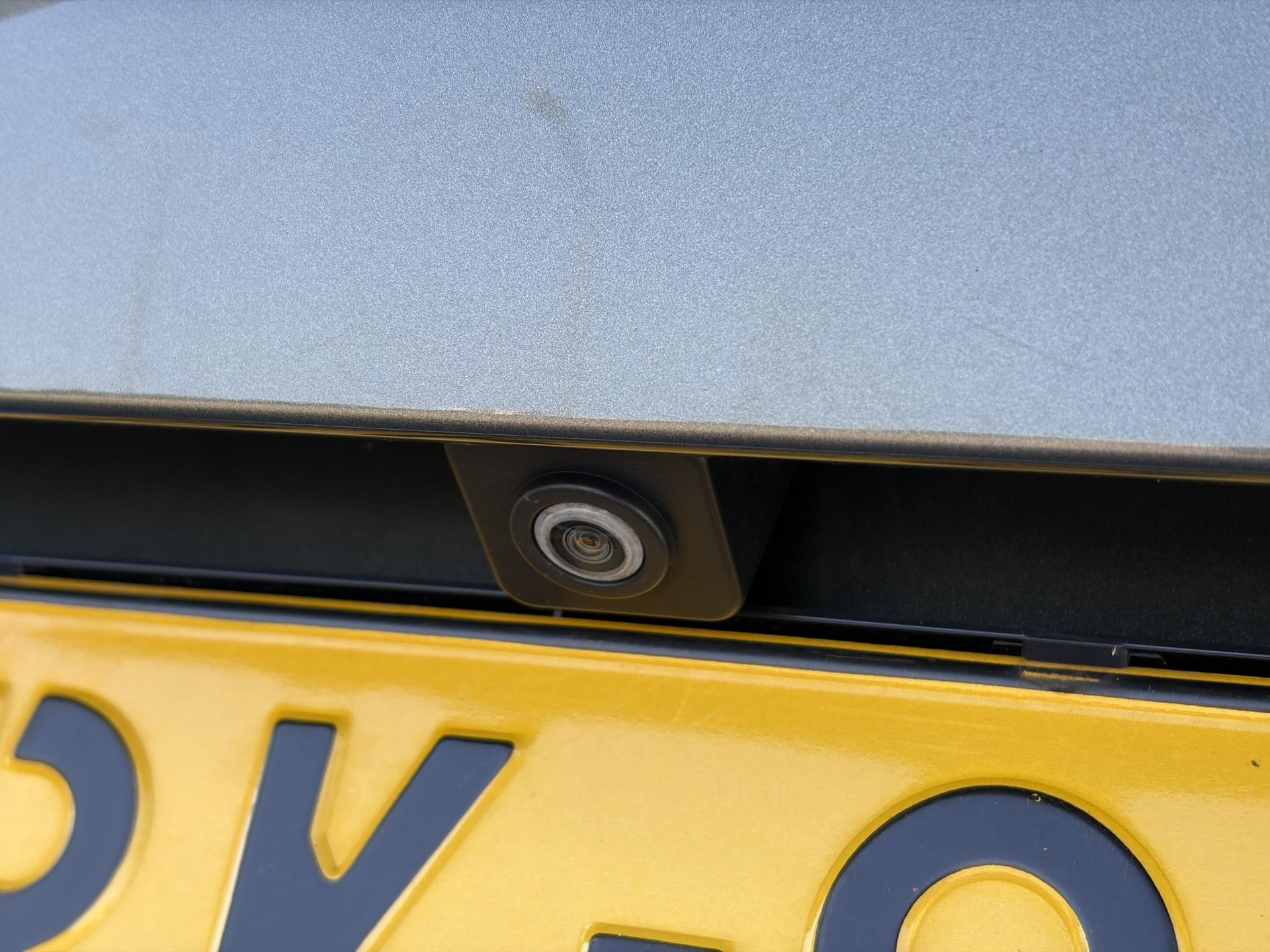 Peugeot 3008 1.2 PureTech Allure 2e Eigenaar l D-riem vv in 2023 l 360° Camera l Carplay l Dealer Onderhouden l Keyless l Stoelverwarming l Dodehoek l 6 Bak l Pdc V+A l 131pk l Bj 12-2017 l 19'' Lmv l Apk tot 12-2026