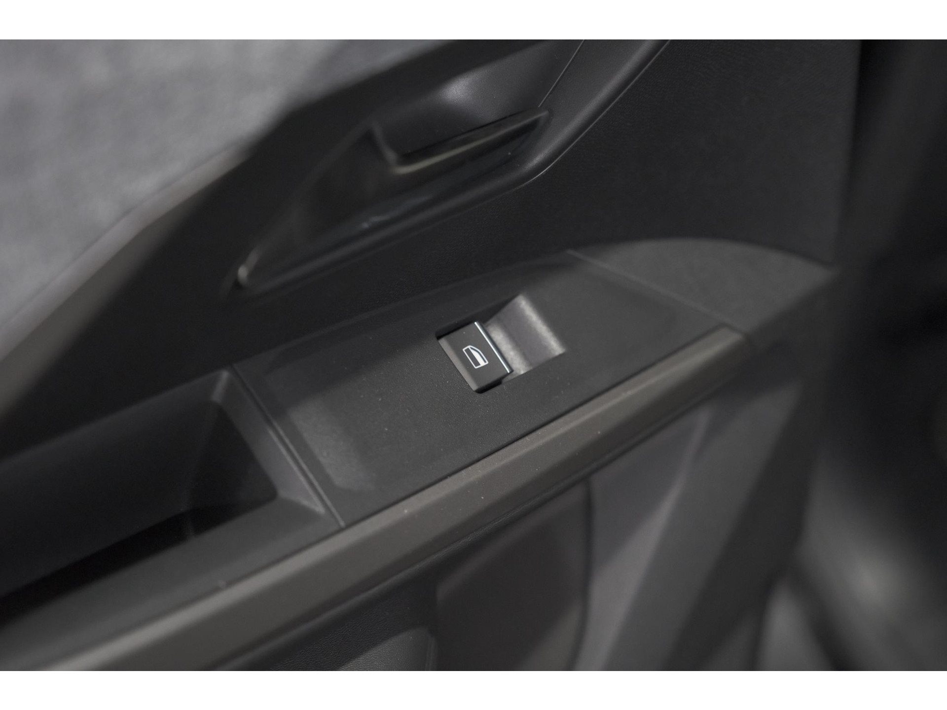 Peugeot 3008 1.2 Hybrid 145 GT | Elektrische Kofferklep | Camera | Adaptieve Cruise Control | Apple CarPlay