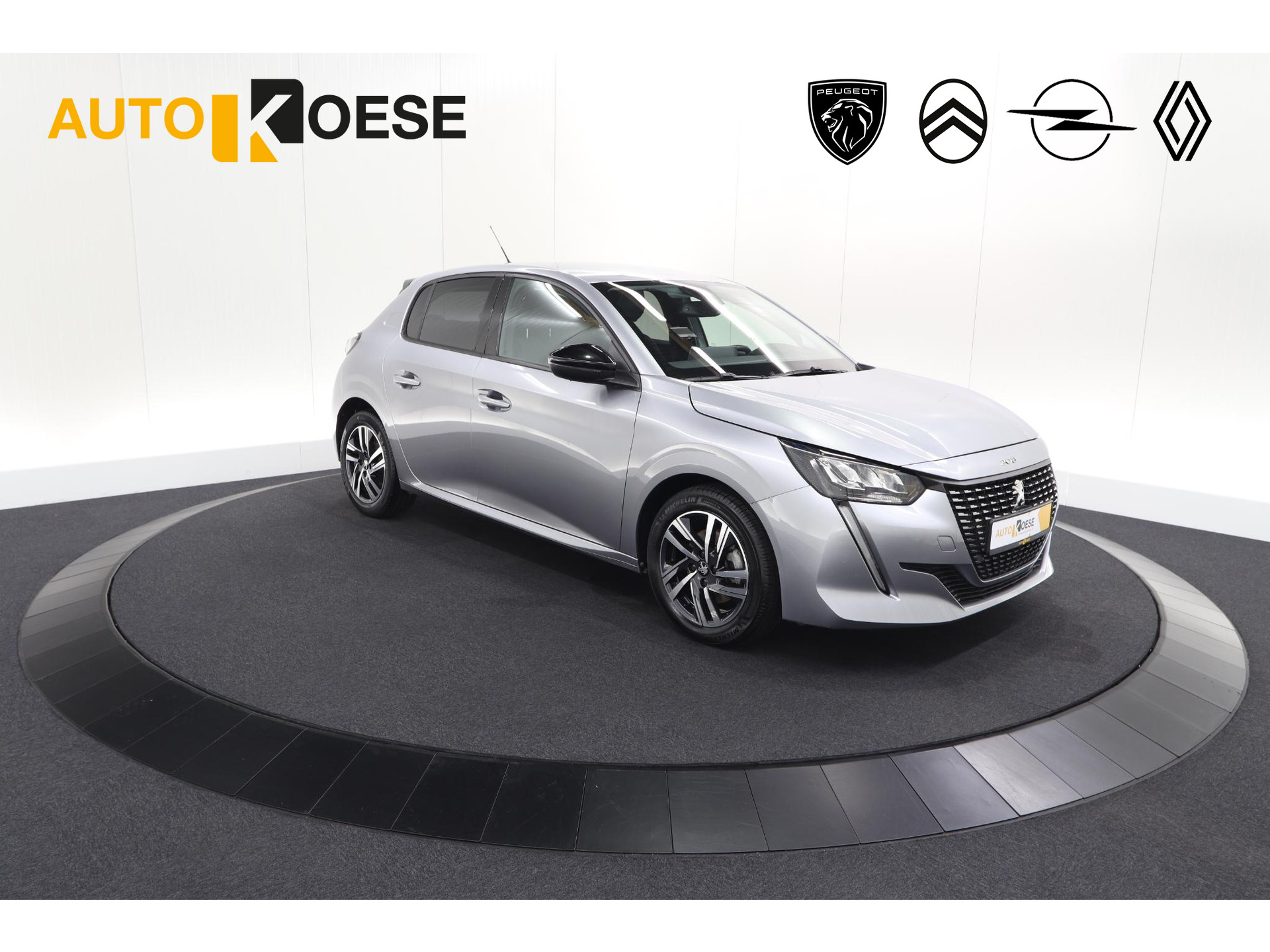 Peugeot 208 PureTech 100 Allure | Navigatie | Parkeersensoren | Apple Carplay