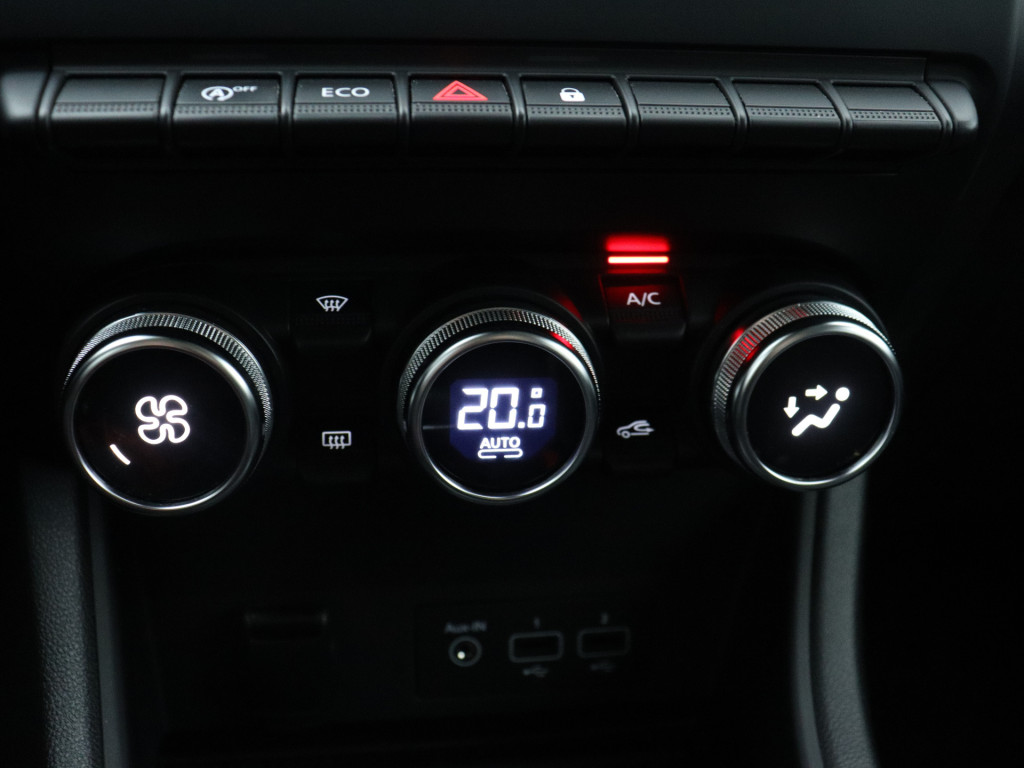 Renault Captur 1.3 TCe 140PK Zen | DEALER ONDERHOUDEN | CLIMAT CONTROL | CARPLAY | PARK. SENSOREN | LM VELGEN