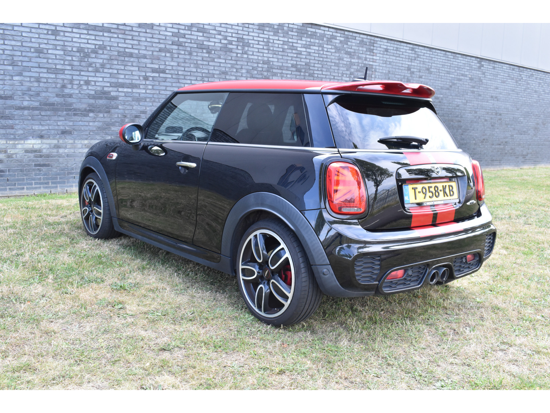 MINI 3-Deurs 2.0 John Cooper Works Chili 232pk Leer Navi Automaat