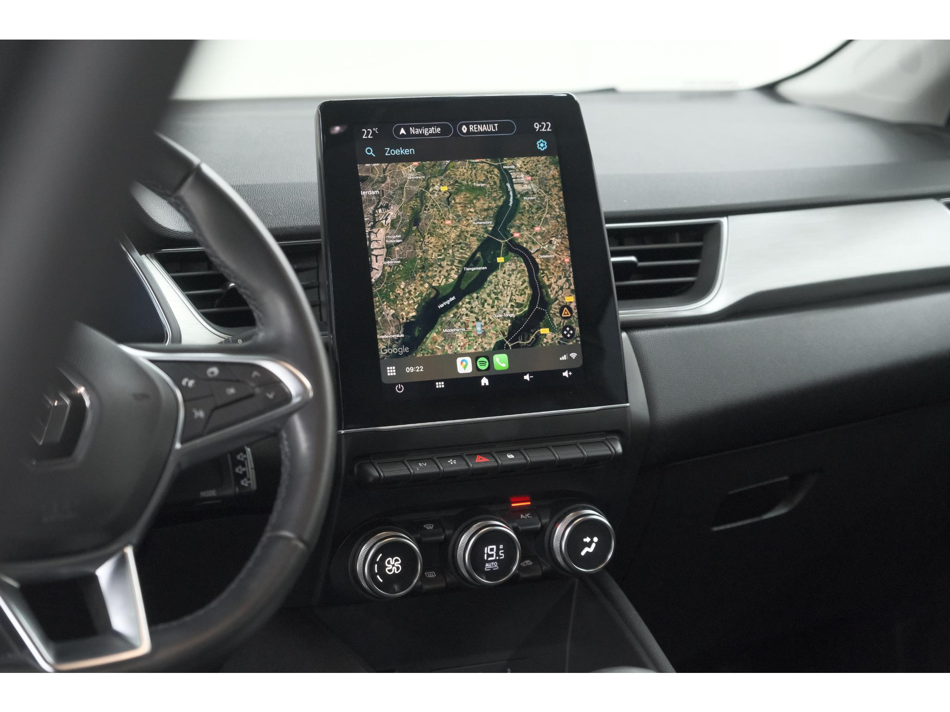 Renault Captur 1.6 E-Tech Plug-in Hybrid 160 Intens | Camera | 9.3 Inch Groot Scherm | Apple Carplay | Parkeersensoren