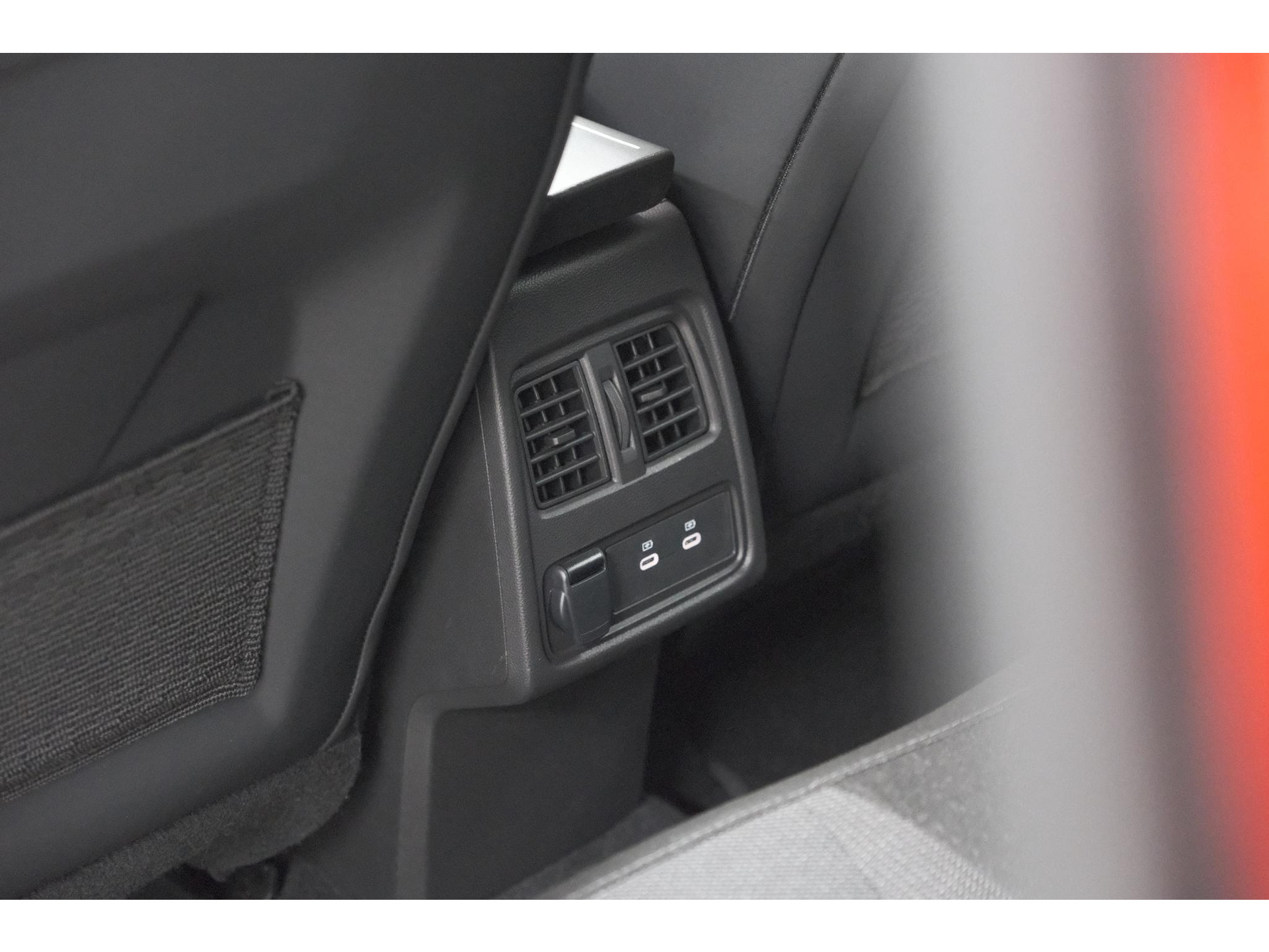 Renault Captur TCe 90 techno | Nieuw Model | Camera | Harman Kardon | Apple Carplay | Parkeersensoren | 18 Inch Lichtmetalen Velgen