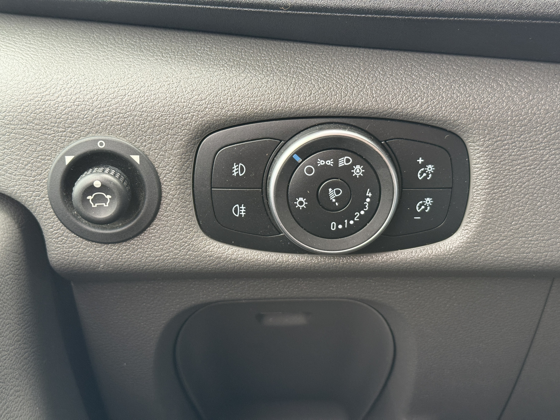Ford Transit DC 2.0 TDCI 170PK L4H3 Dubbele Cabine 6-Stoelen Airco Cruise Control Camera Parkeersensoren v+a