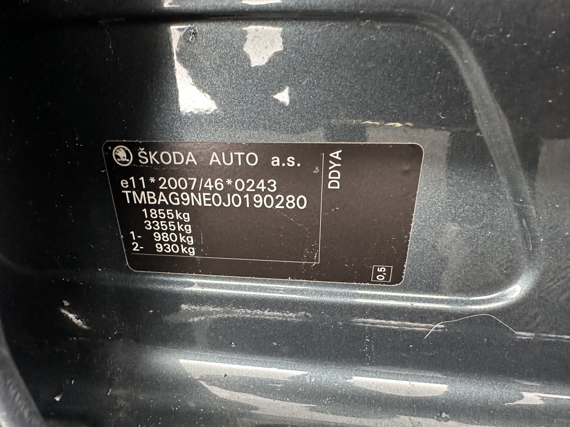 ŠKODA Octavia 1.6 TDI Greentech Ambition Business *LEATHER-FABRIC | NAVI-FULLMAP | HEATED-COMFORTSEATS | ECC | TOWBAR | PRIVACY-GLASS | PARKPILOT | CRUISE | 16''ALU *