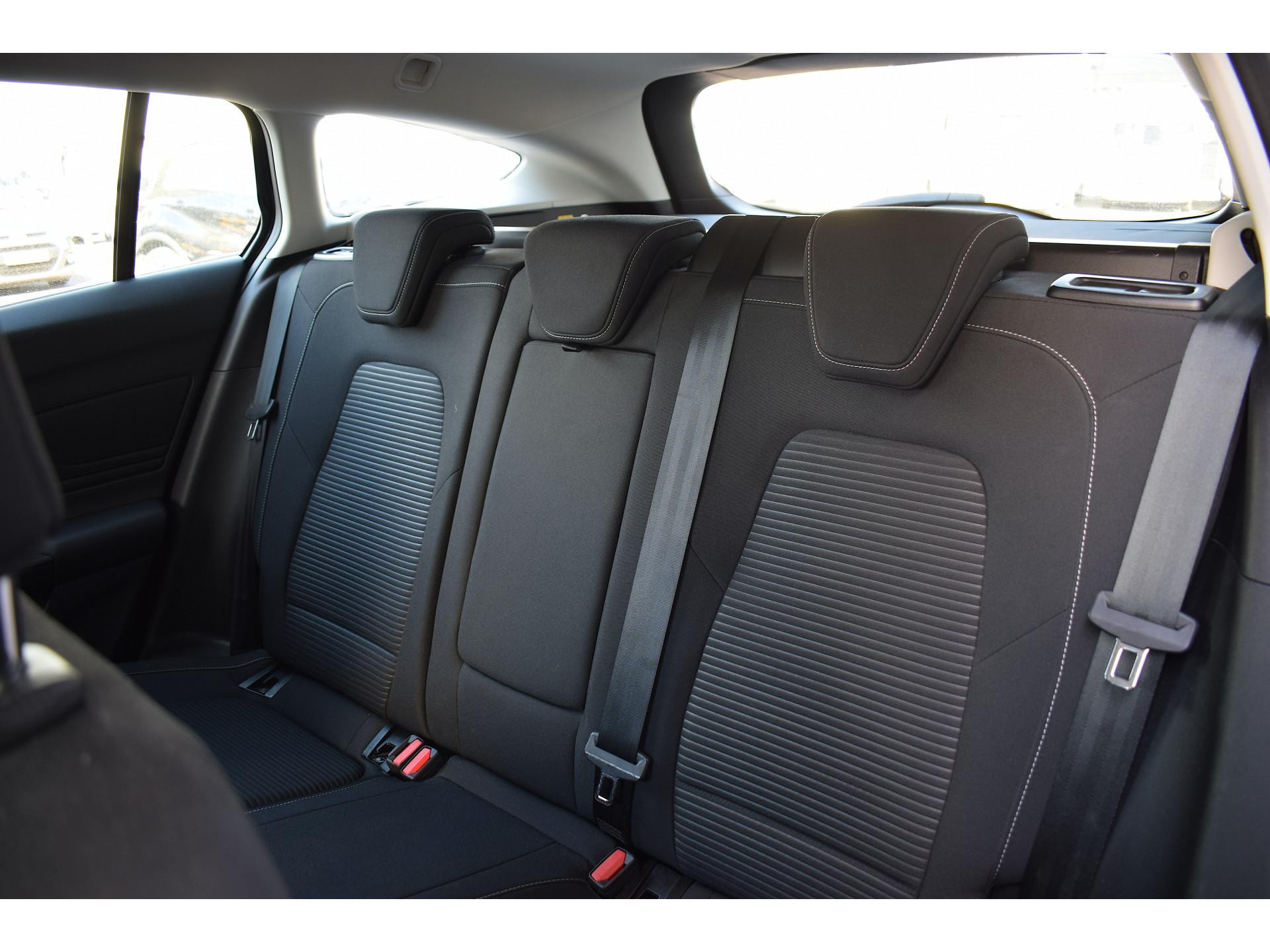 Ford Focus Wagon Wagon 1.5 EcoBlue Titanium Business | Automaat | Trekhaak | Apple CarPlay | Climate