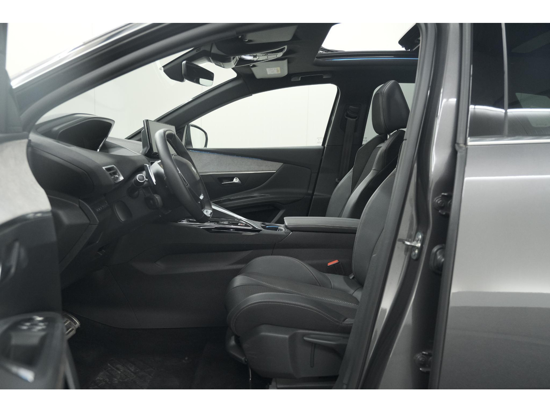 Peugeot 3008 HYbrid4 300 GT | Elektrisch Panoramadak | Dodehoekdetectie | Camera | Navigatie