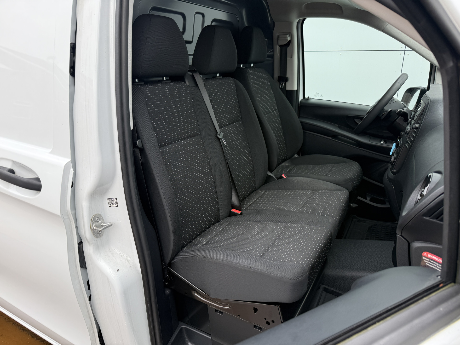 Mercedes-Benz Vito 114 1.9 CDI Automaat L2H1 Achterklep Climate Control Cruise Control Trekhaak Carplay Camera