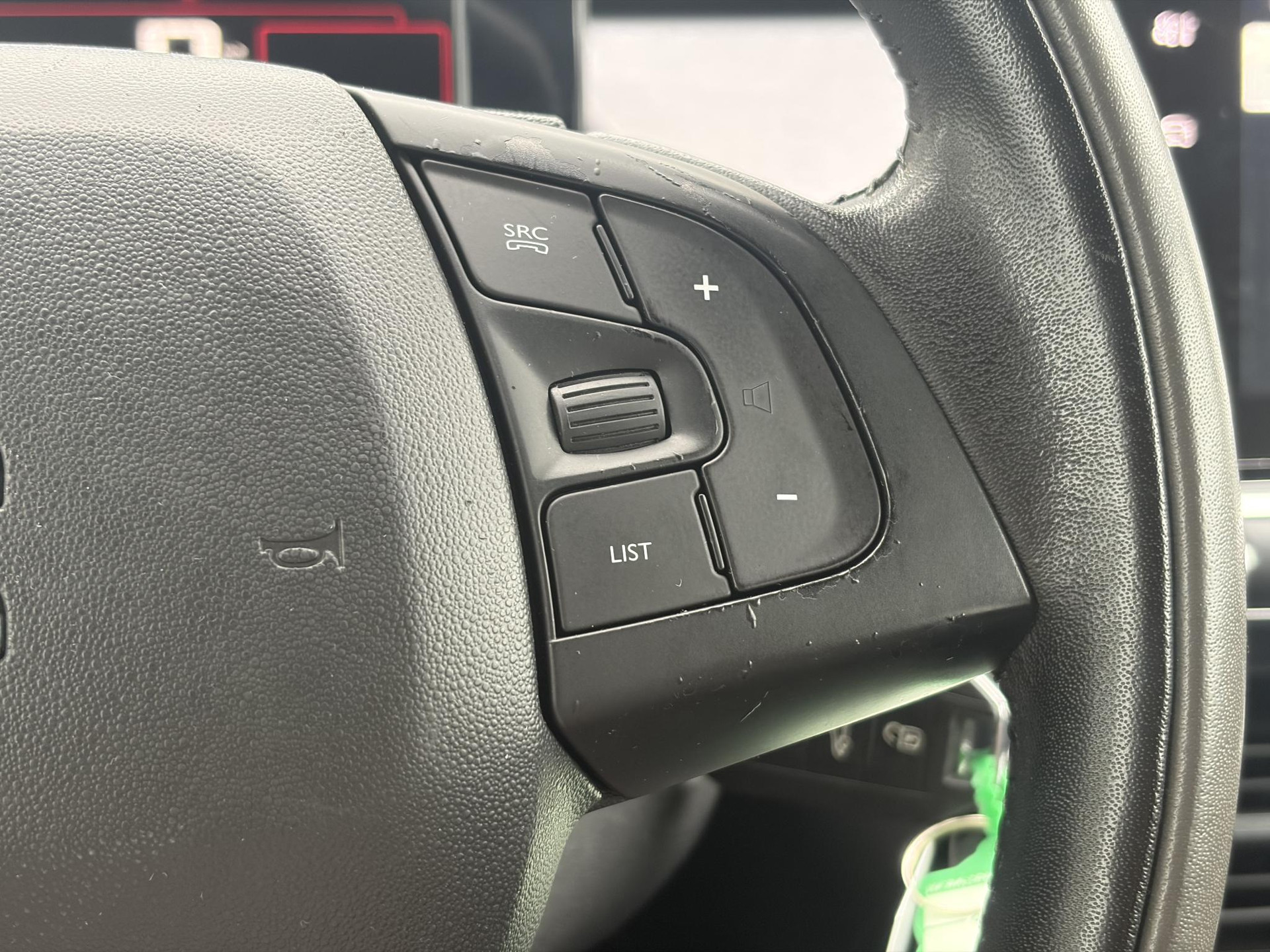 Citroen C4 Cactus 1.2 PureTech Feel ✓D-riem vv in 12-2024✓12e Eigenaar✓Dealer Onderhouden✓Carplay✓ClimaCruise✓Lmv✓Recent beurt gehad✓N.A.P✓Apk tot 08-2027
