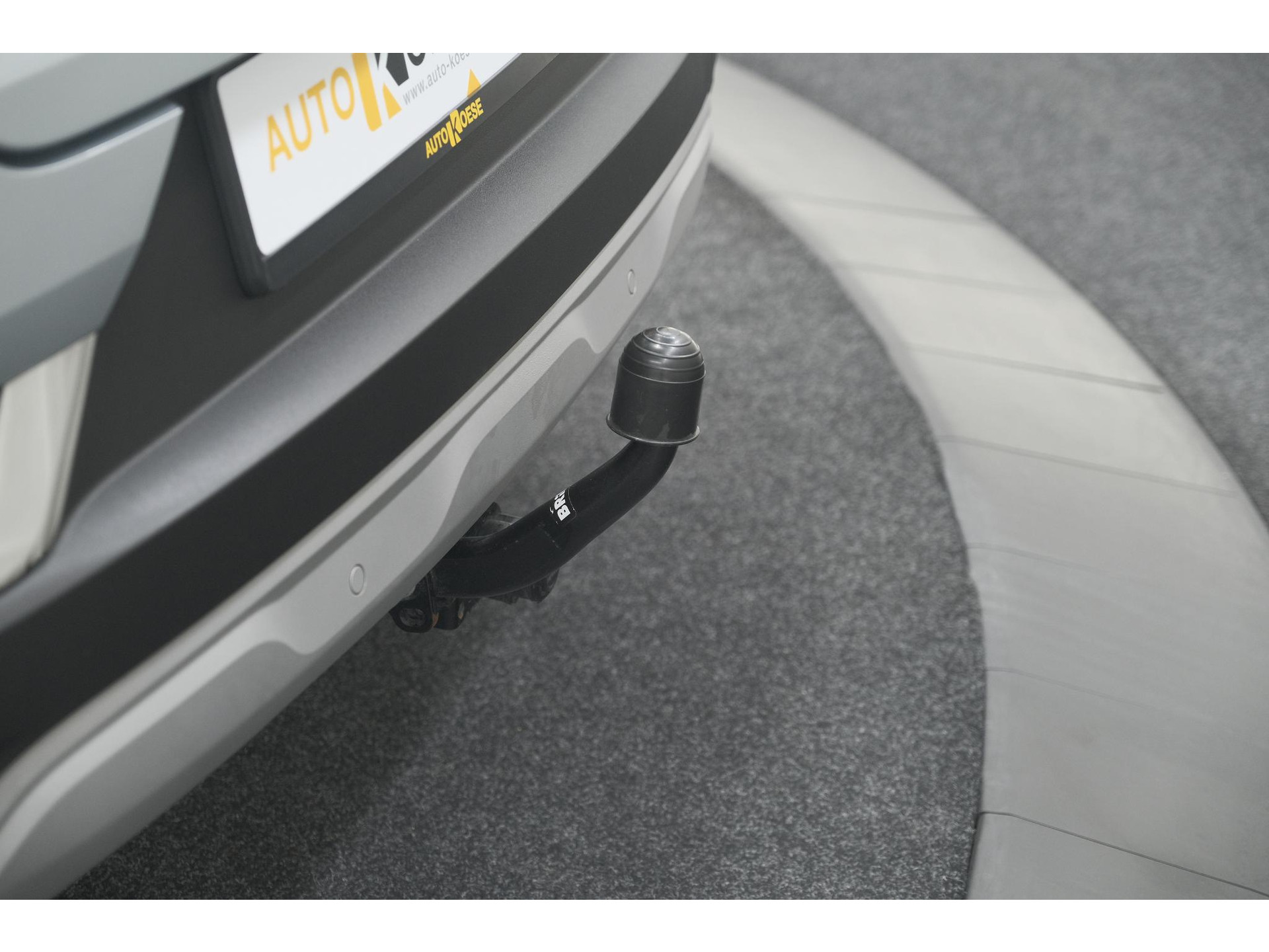 Renault Captur Mild Hybrid 140 EDC Techno | Trekhaak | 360 Camera | 9.3 Inch Grootscherm | Apple Carplay | Parkeersensoren