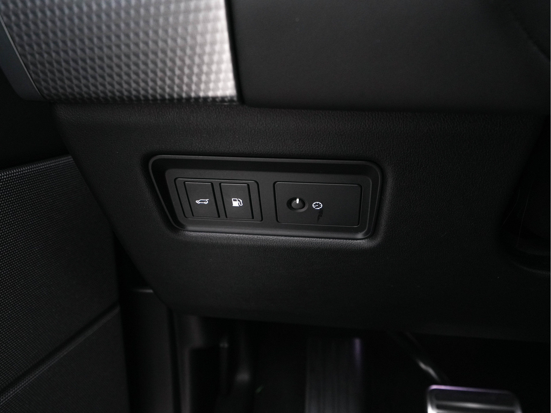 Land Rover Range Rover Sport P400e Limited-Edition Black-Line {SOH-100%} Aut. *PANO | OXFORD-FULL-LEATHER| MATRIX-LED | MERIDIAN-SURROUND | NAVI-FULLMAP | HEAD-UP | KEYLESS |  DAB | MEMORY-PACK | DIGI-COCKPIT | SURROUND-VIEW | COMFORT-SEATS | 21"ALU*