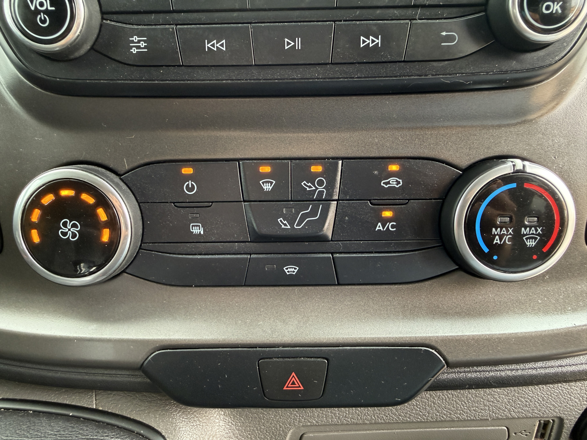 Ford Transit DC 2.0 TDCI 170PK L4H3 Dubbele Cabine 6-Stoelen Airco Cruise Control Camera Parkeersensoren v+a