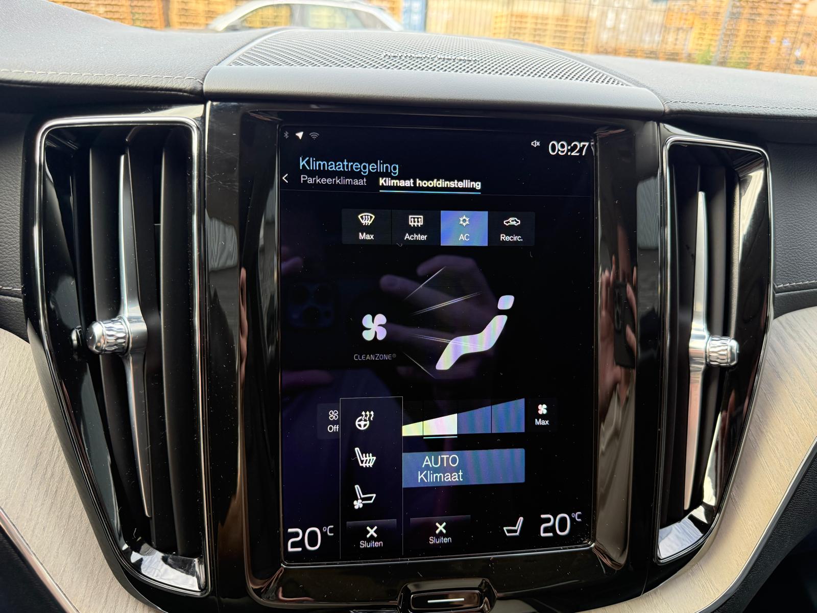 Volvo XC60 2.0 T8 Plug-in hybrid AWD Inscription Exclusive | 1E EIGENAAR | 3/6/12 MND GARANTIE | PANO | LED | ACC | DAB | CARPLAY | TREKHAAK | STOELKOELING |