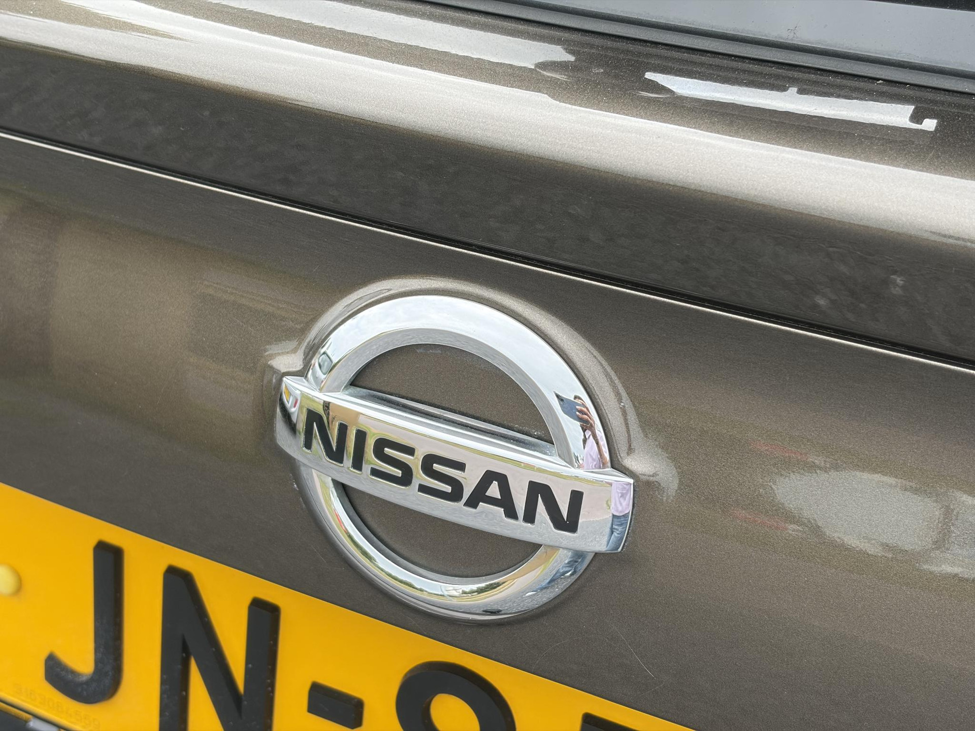 Nissan Qashqai 1.2 N-Connecta 360° Camera,Trekhaak,Navi,Pdc V+A,Keyless,6 Bak,Clima,Cruise,2e Eigenaar,115pk,Lm velgen,Apk tot 09-2027