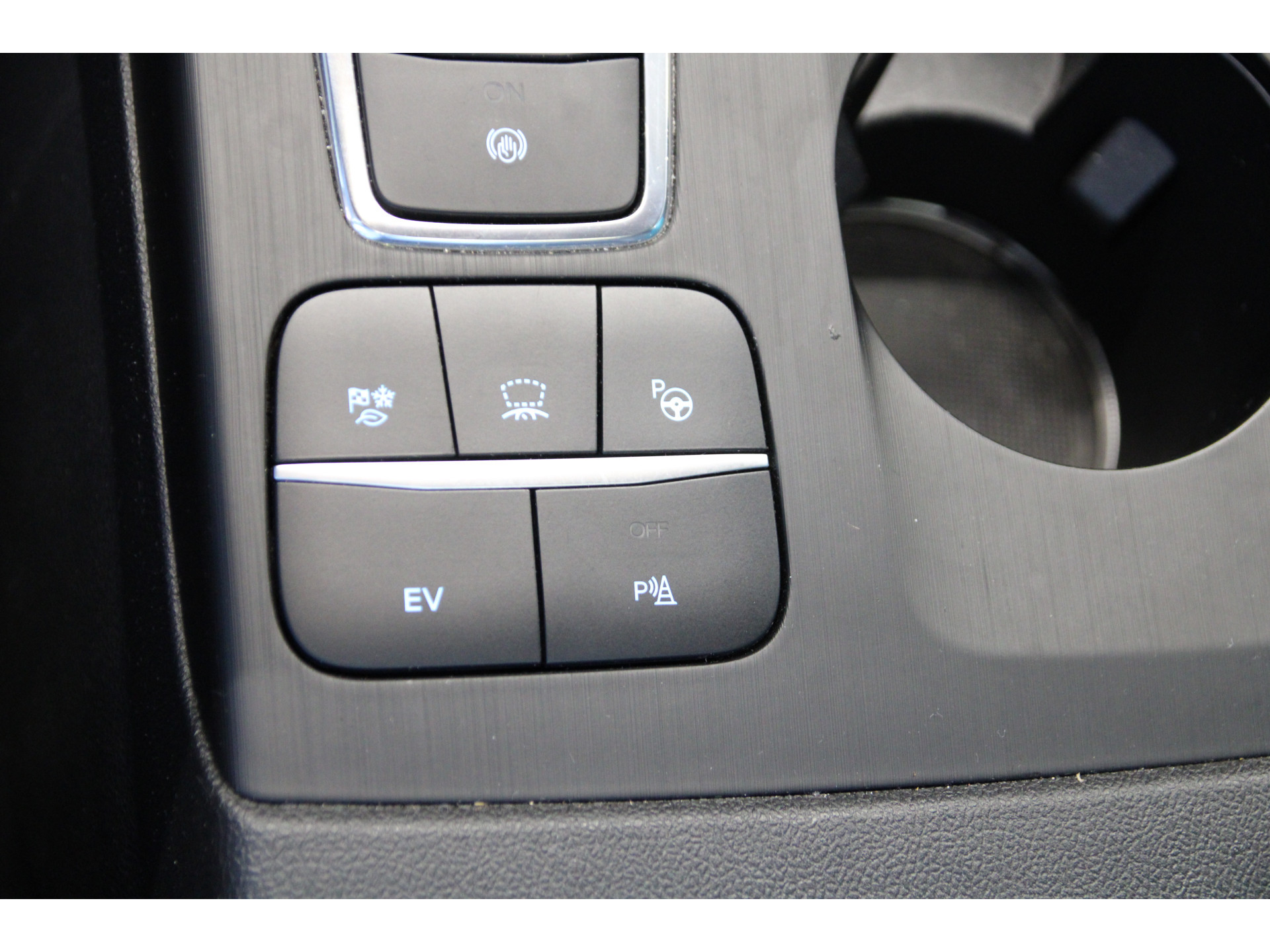 Ford Kuga 2.5 PHEV 225 PK AUTOMAAT ST-Line X TREKHAAK | PANORAMADAK | 19-INCH