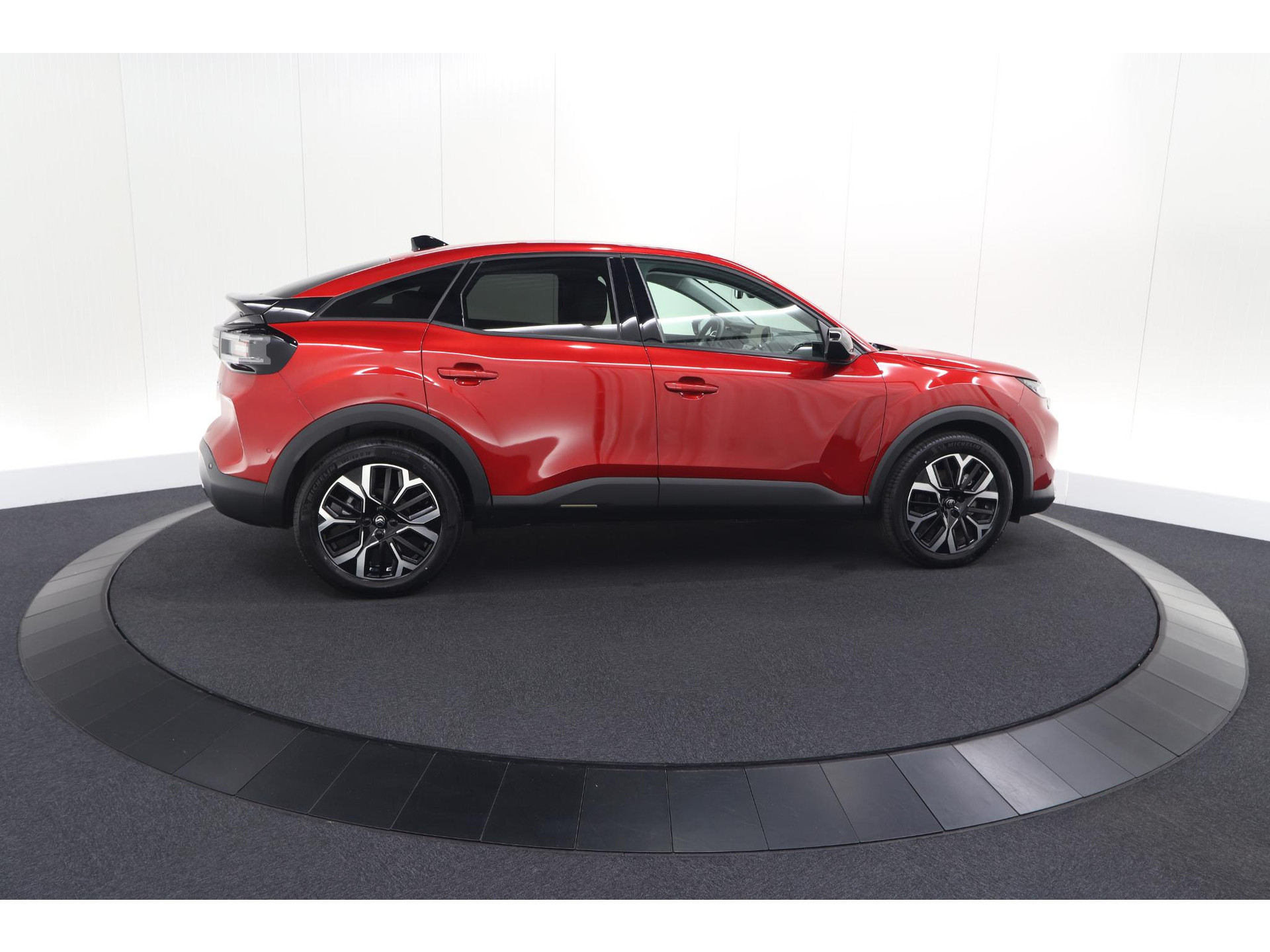 Citroen C4 1.2 Hybrid 145pk Max | 360 Camera | Adaptieve Cruise Control | Navigatie | Apple Carplay