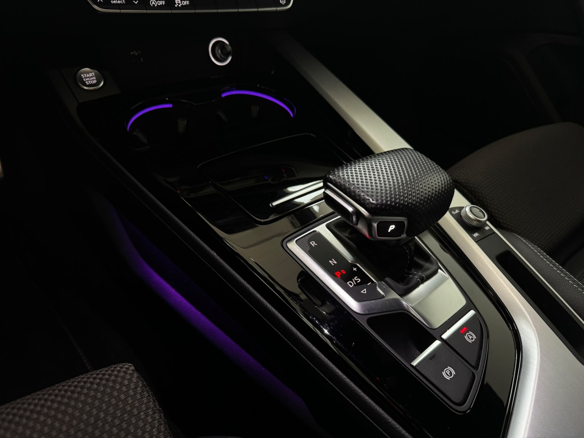 Audi A4 Avant 35 TFSI 2X S-Line *NL-AUTO*