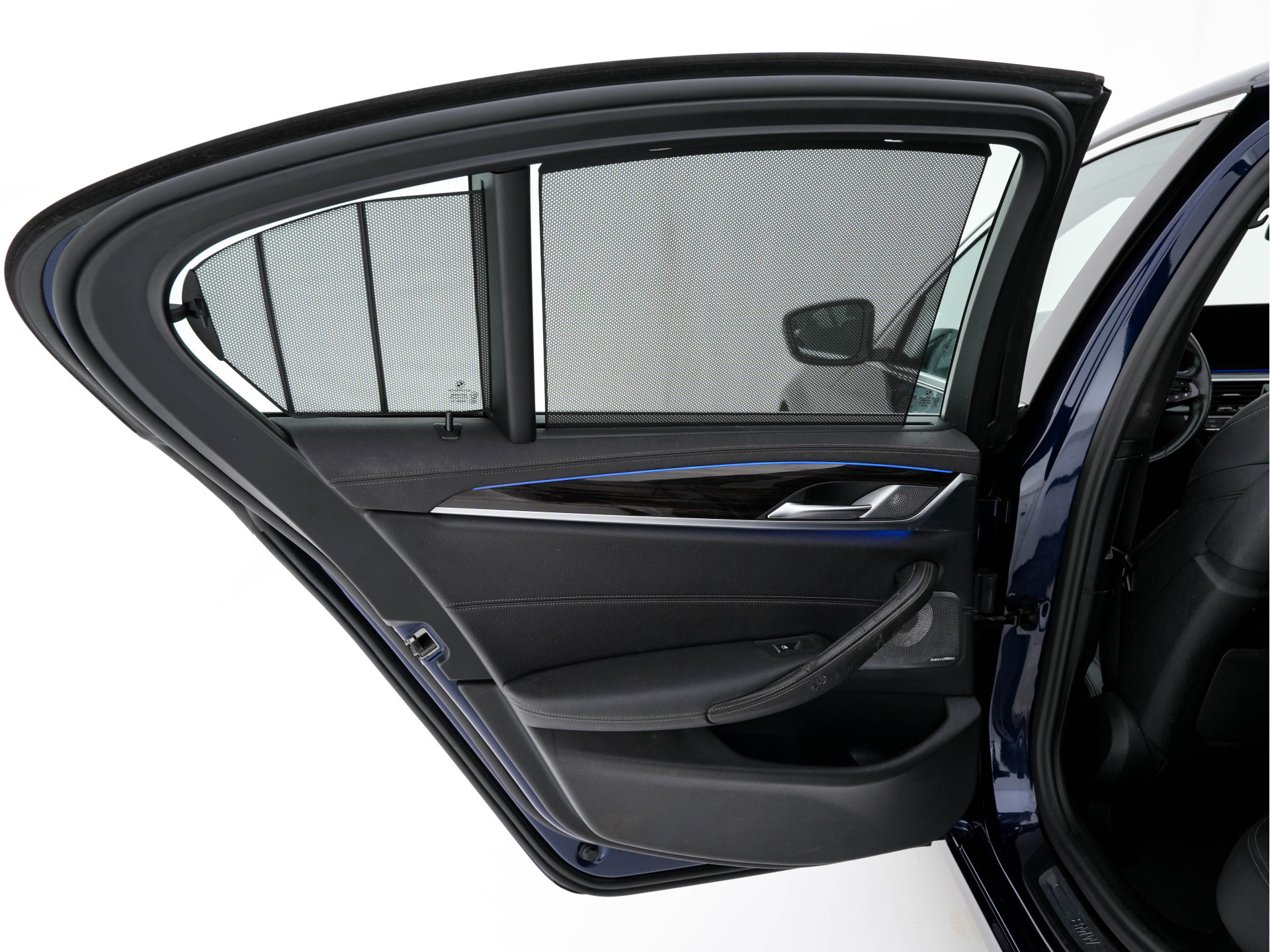 BMW 5-serie 540i xDrive High Executive Edition (INCL-BTW ) Aut.*PANO | LUXURY-LEATHER | LASER-LIGHT | BOWERS&WILKINS-AUDIO | MEMORY-PACK | HEATED/COOLED-COMFORTSEATS | DIGI-COCKPIT | NAVI-FULLMAP | SHIFT-PADDLES | CRUISE | 18''ALU*