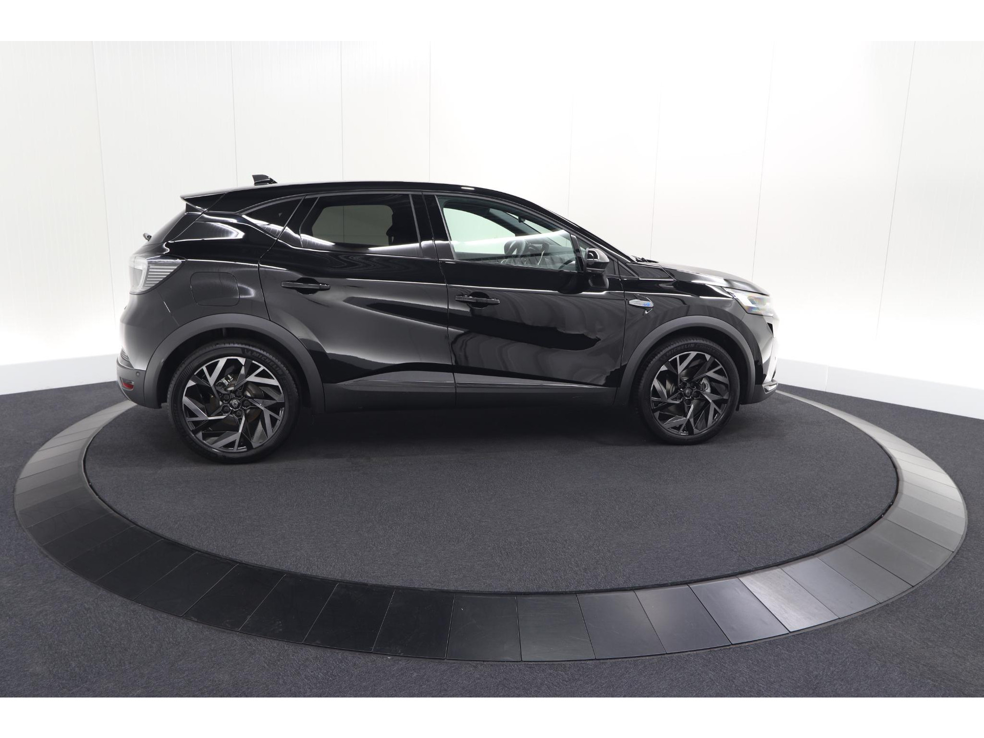 Renault Captur 1.8 E-Tech full hybrid 160 esprit Alpine | Rondom Camerazicht | Adaptieve Cruise Control | Navigatie