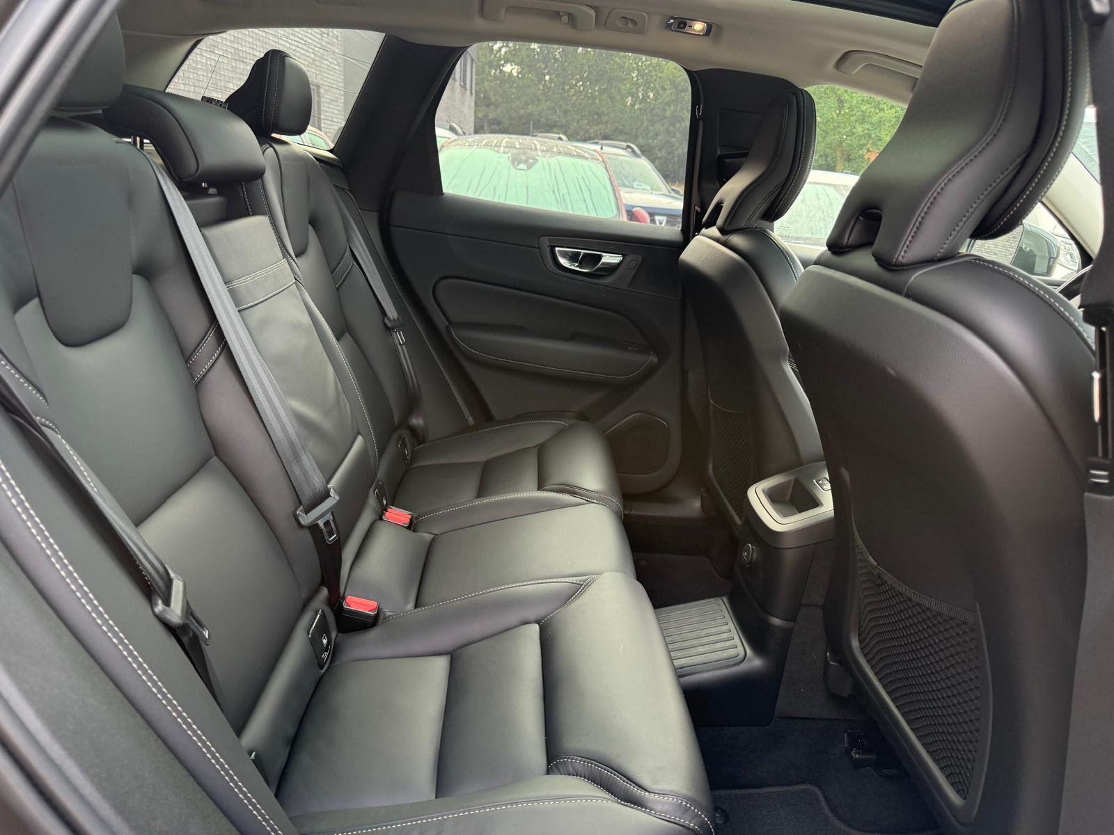 Volvo XC60 2.0 T8 Plug-in hybrid AWD Inscription Exclusive | 1E EIGENAAR | 3/6/12 MND GARANTIE | PANO | LED | ACC | DAB | CARPLAY | TREKHAAK | STOELKOELING |